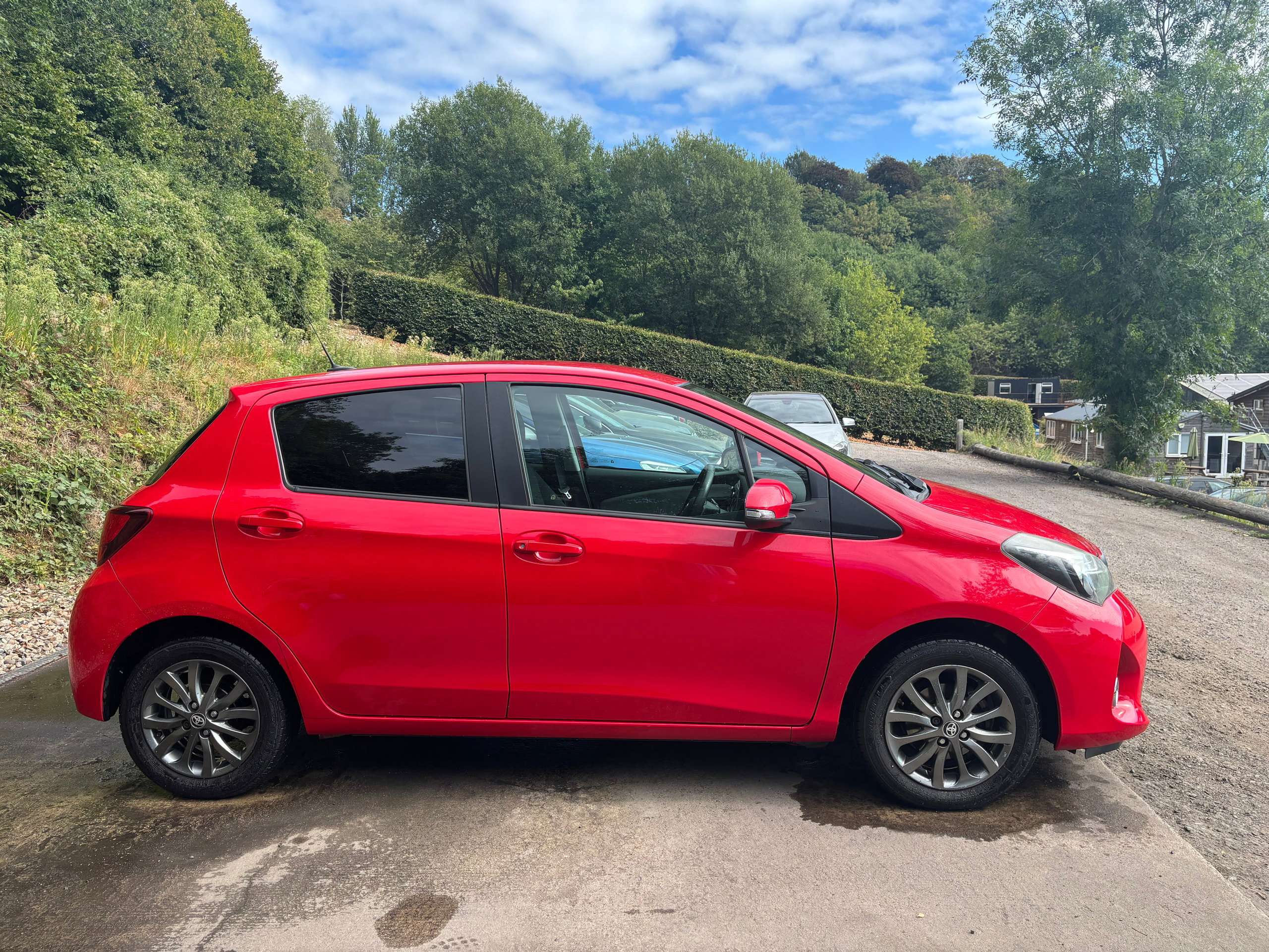 2016 TOYOTA YARIS 2016 TOYOTA YARIS