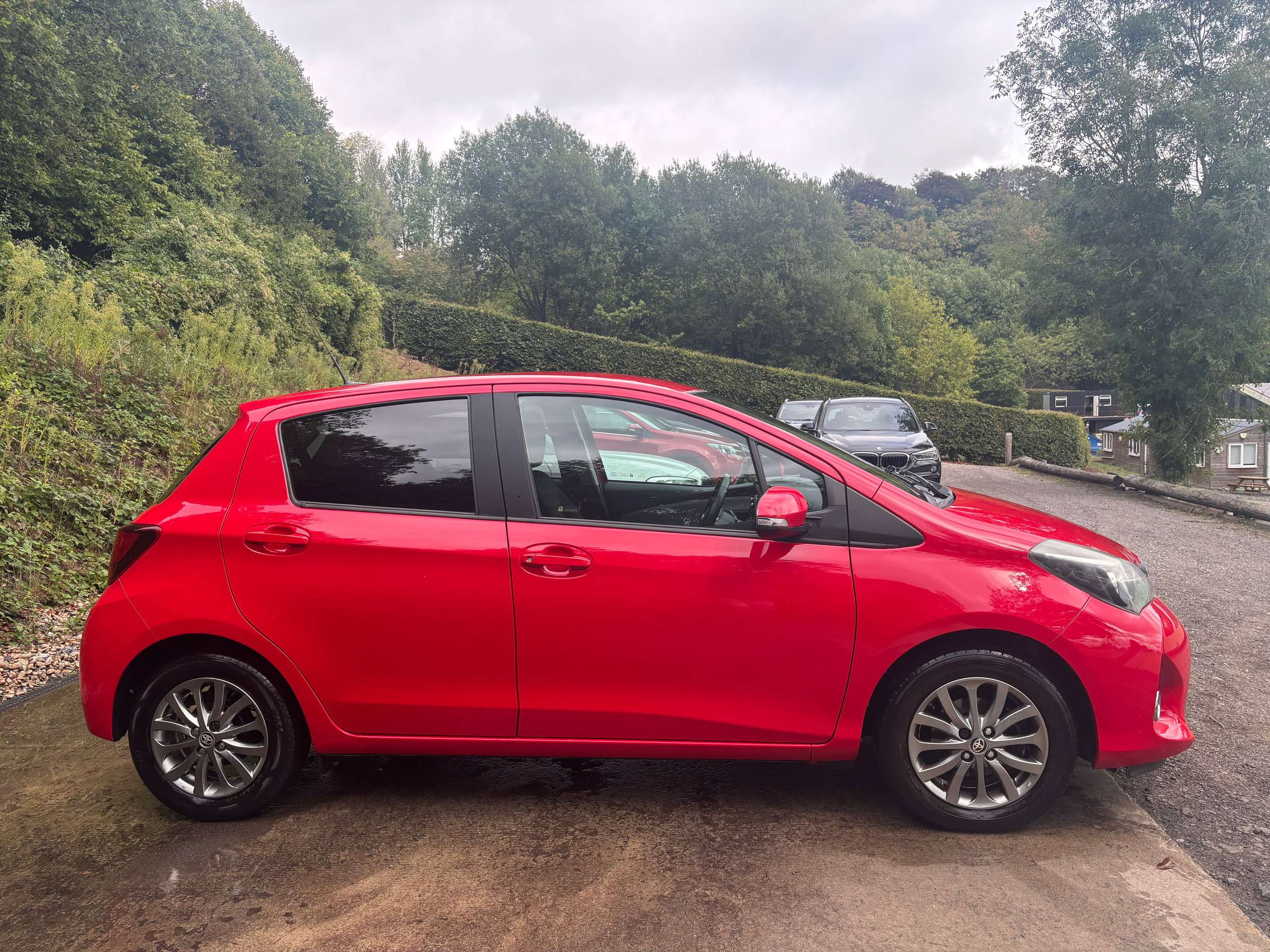 2017 TOYOTA YARIS 2017 TOYOTA YARIS