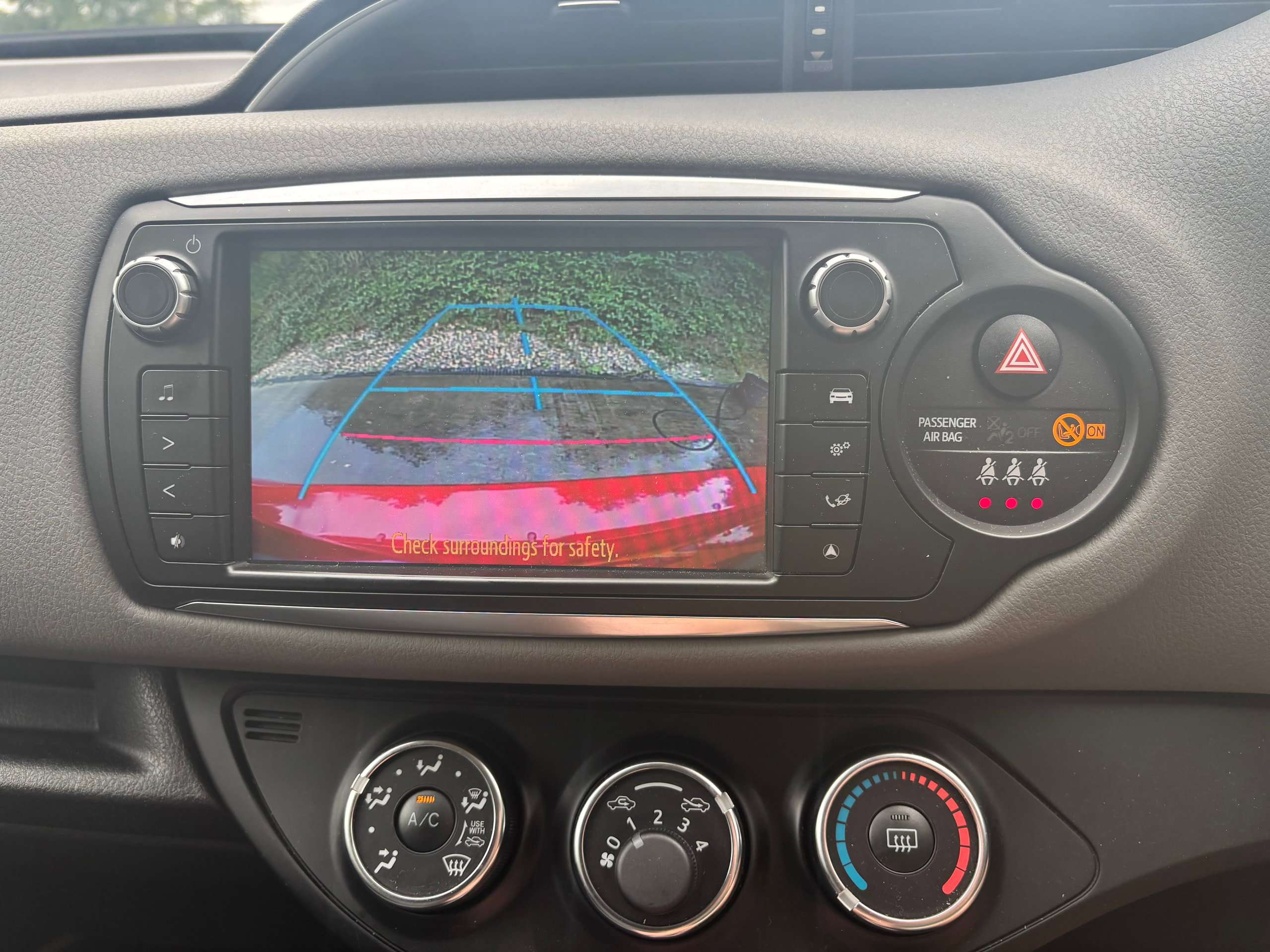 2017 TOYOTA YARIS 2017 TOYOTA YARIS
