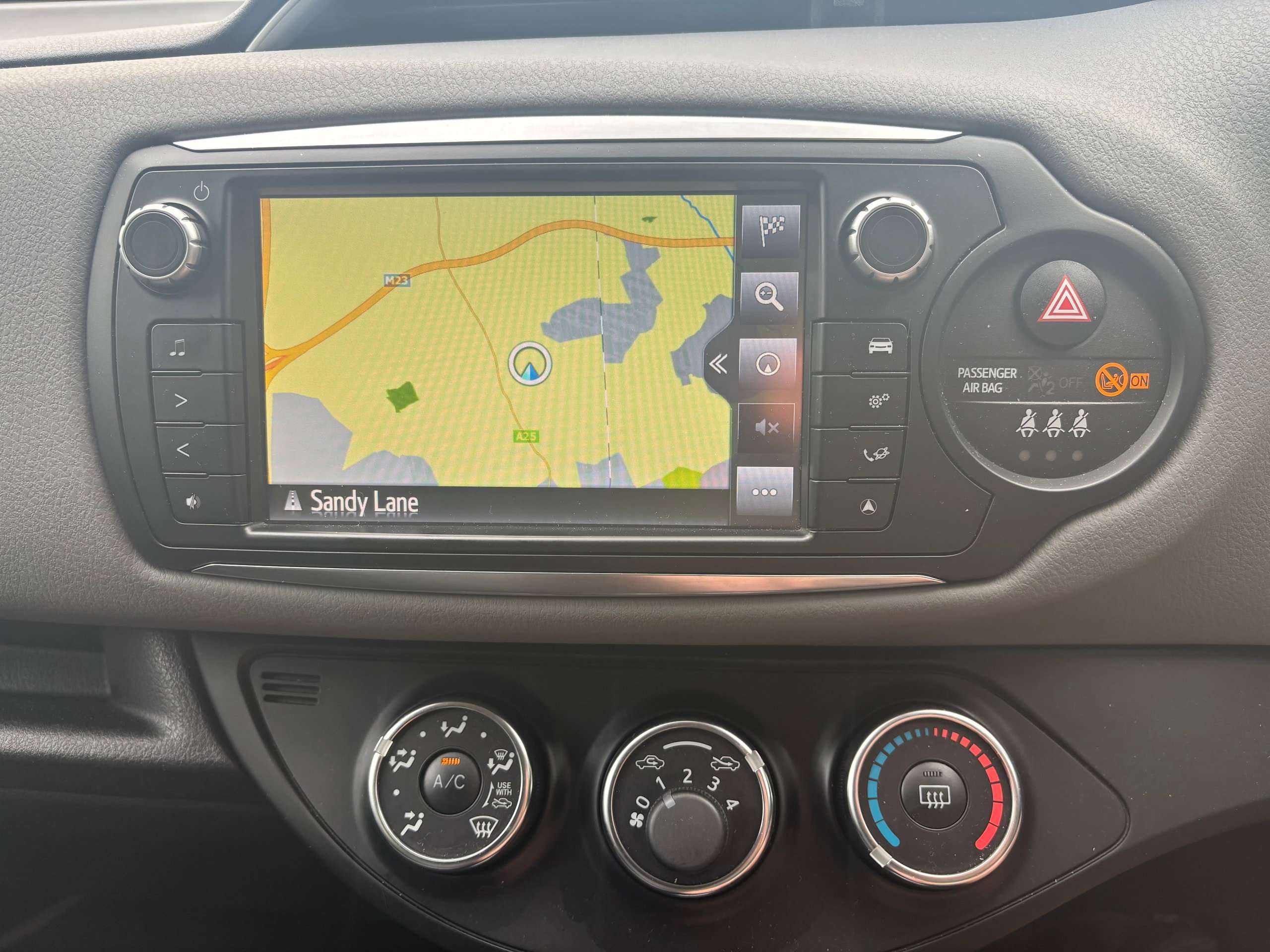 2017 TOYOTA YARIS 2017 TOYOTA YARIS