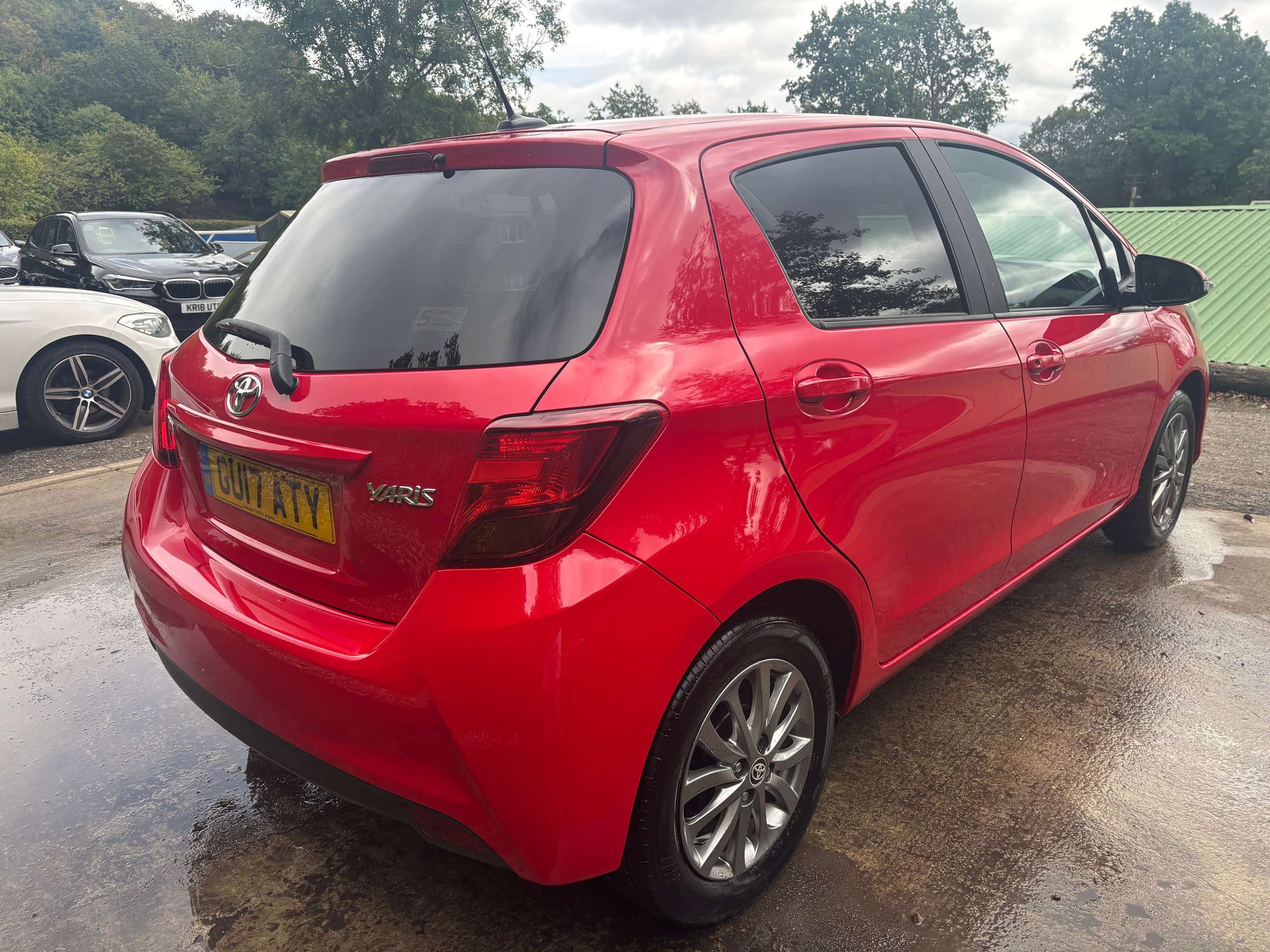 2017 TOYOTA YARIS 2017 TOYOTA YARIS
