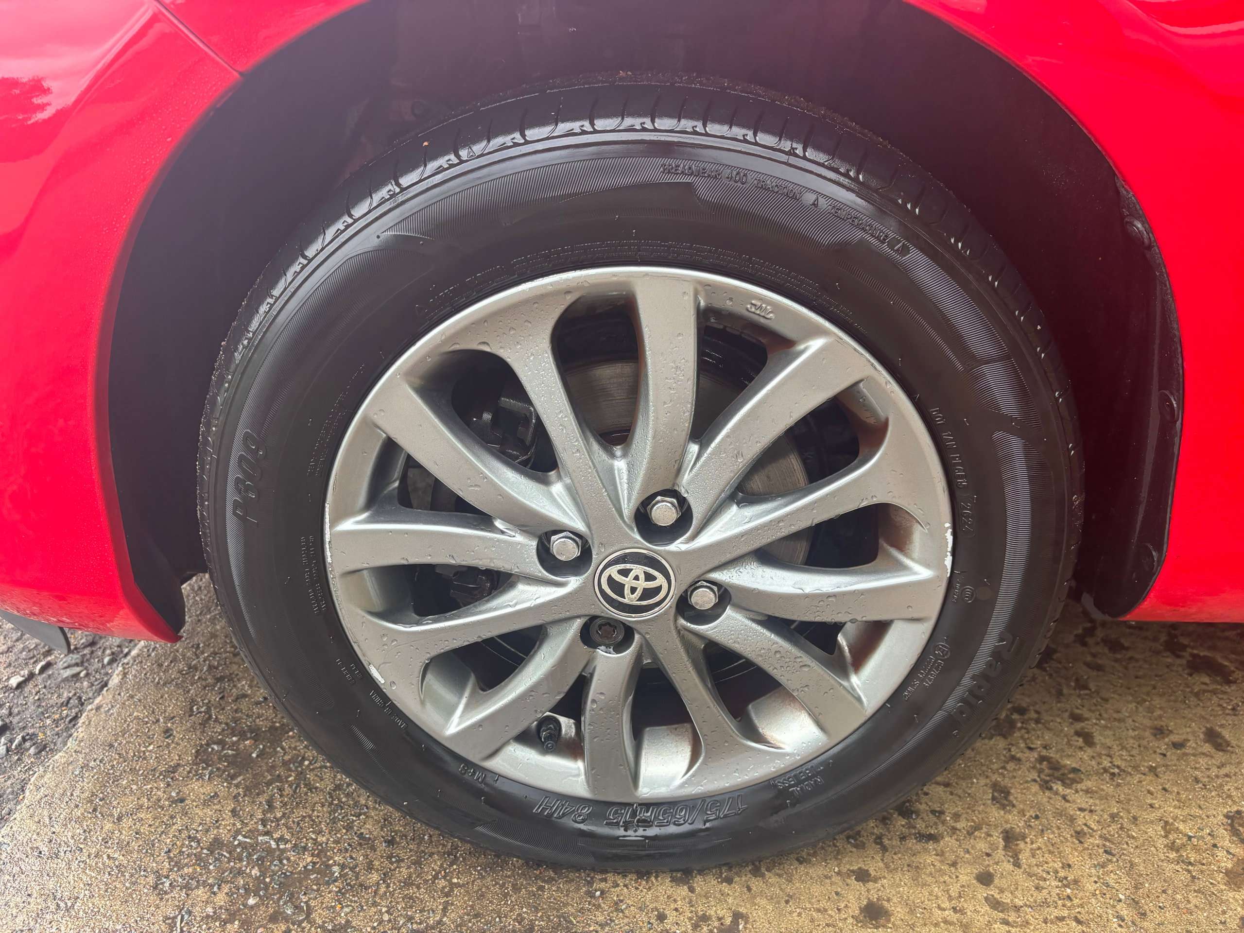 2017 TOYOTA YARIS 2017 TOYOTA YARIS