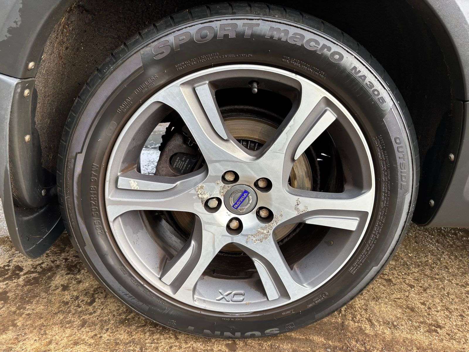 2011 VOLVO XC70 2011 VOLVO XC70