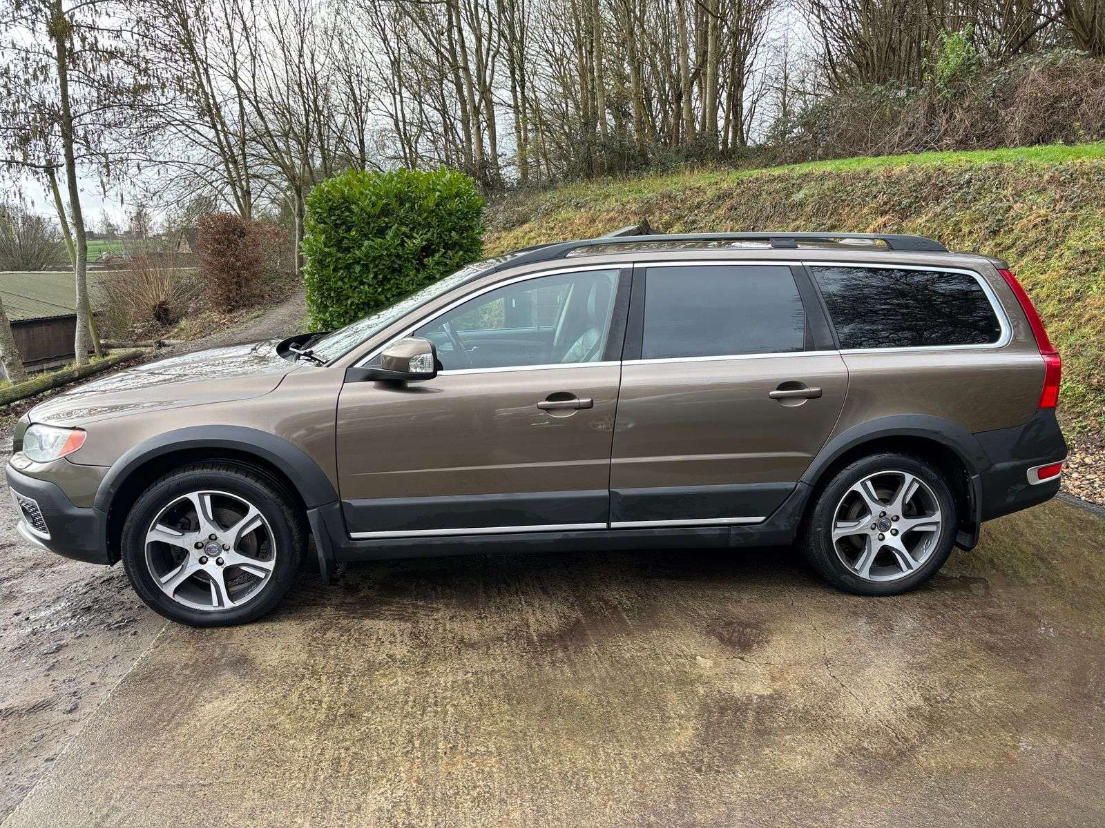 2011 VOLVO XC70 2011 VOLVO XC70