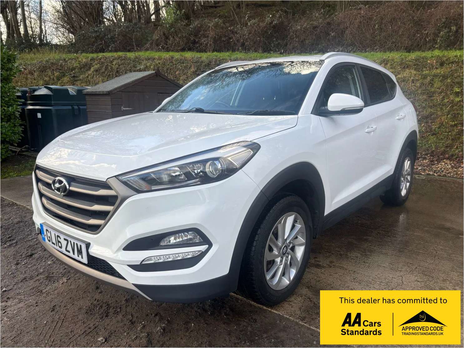 A 2016 HYUNDAI TUCSON 1.7 CRDi Blue Drive SE Nav SUV 5dr Diesel Manual Euro 6 (s/s) (116 ps) A 2016 HYUNDAI TUCSON 1.7 CRDi Blue Drive SE Nav SUV 5dr Diesel Manual Euro 6 (s/s) (116 ps)