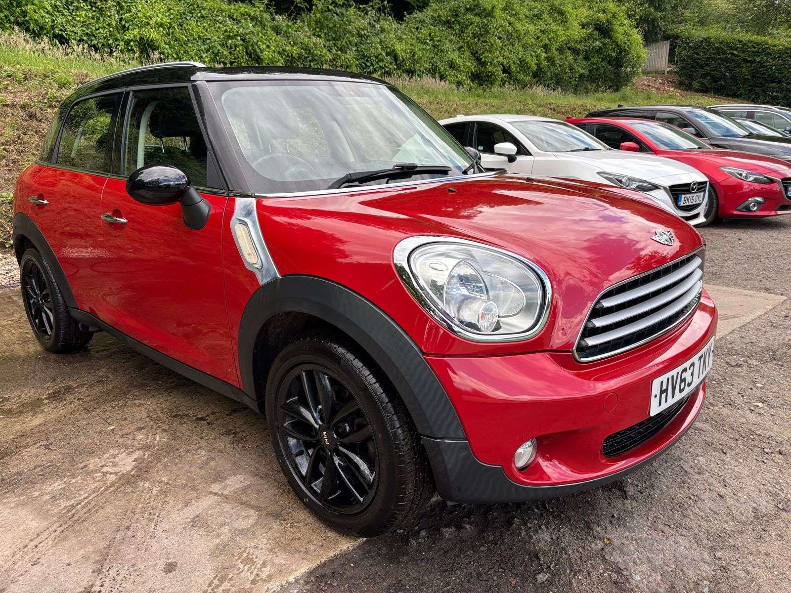 A 2013 MINI COUNTRYMAN 1.6 Cooper SUV 5dr Petrol Manual Euro 6 (s/s) (122 ps) A 2013 MINI COUNTRYMAN 1.6 Cooper SUV 5dr Petrol Manual Euro 6 (s/s) (122 ps)