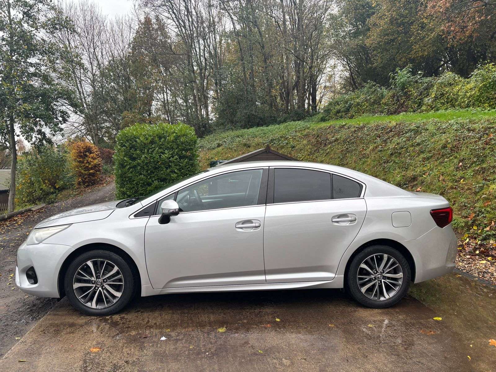 2016 TOYOTA AVENSIS 2016 TOYOTA AVENSIS