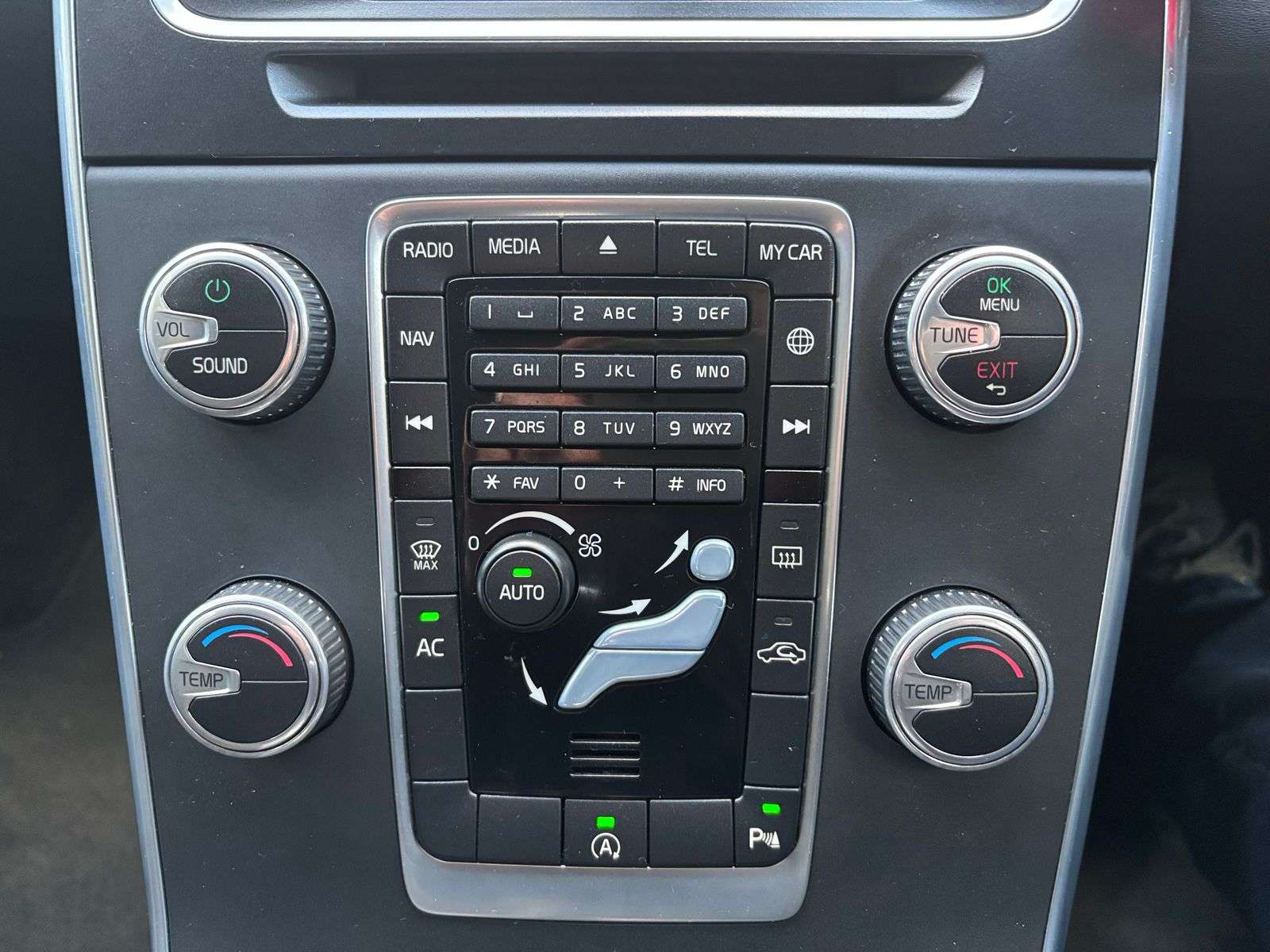 2014 VOLVO S60 2014 VOLVO S60