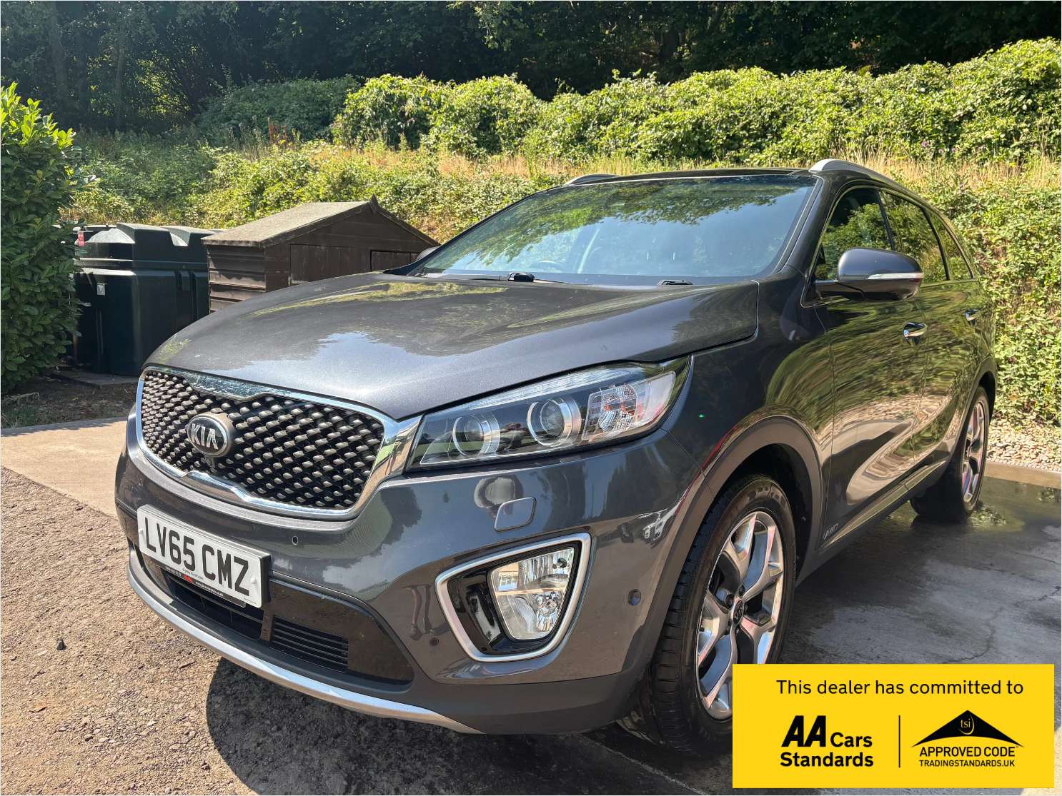A 2015 KIA SORENTO 2.2 CRDi KX-4 SUV 5dr Diesel Auto AWD Euro 6 (197 bhp) A 2015 KIA SORENTO 2.2 CRDi KX-4 SUV 5dr Diesel Auto AWD Euro 6 (197 bhp)