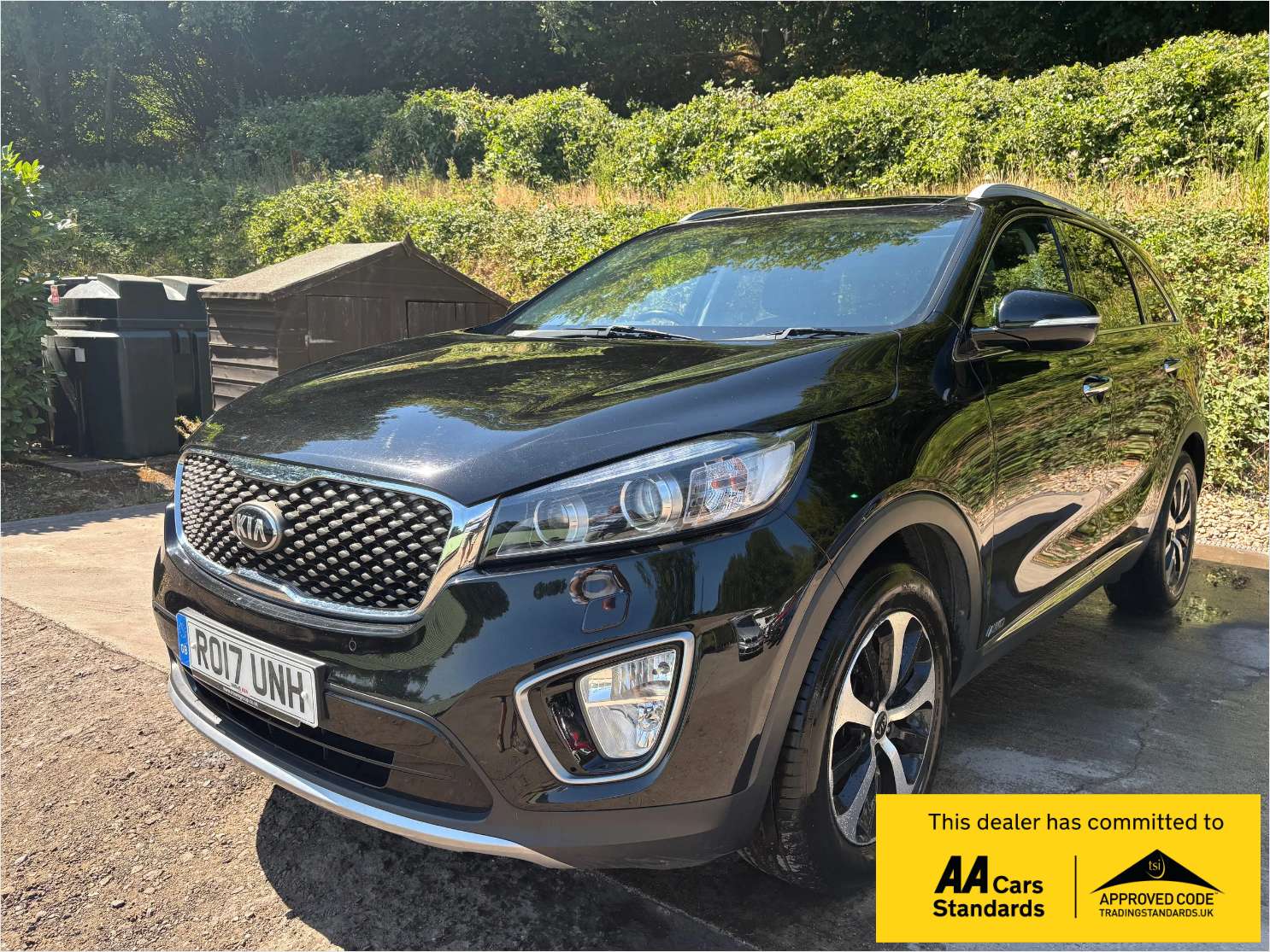A 2017 KIA SORENTO 2.2 CRDi KX-3 SUV 5dr Diesel Auto AWD Euro 6 (197 bhp) A 2017 KIA SORENTO 2.2 CRDi KX-3 SUV 5dr Diesel Auto AWD Euro 6 (197 bhp)