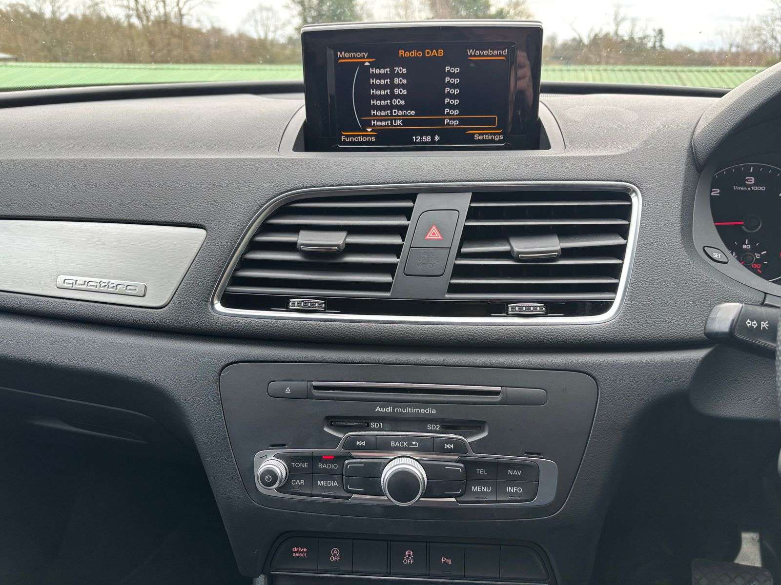 2016 AUDI Q3 2016 AUDI Q3