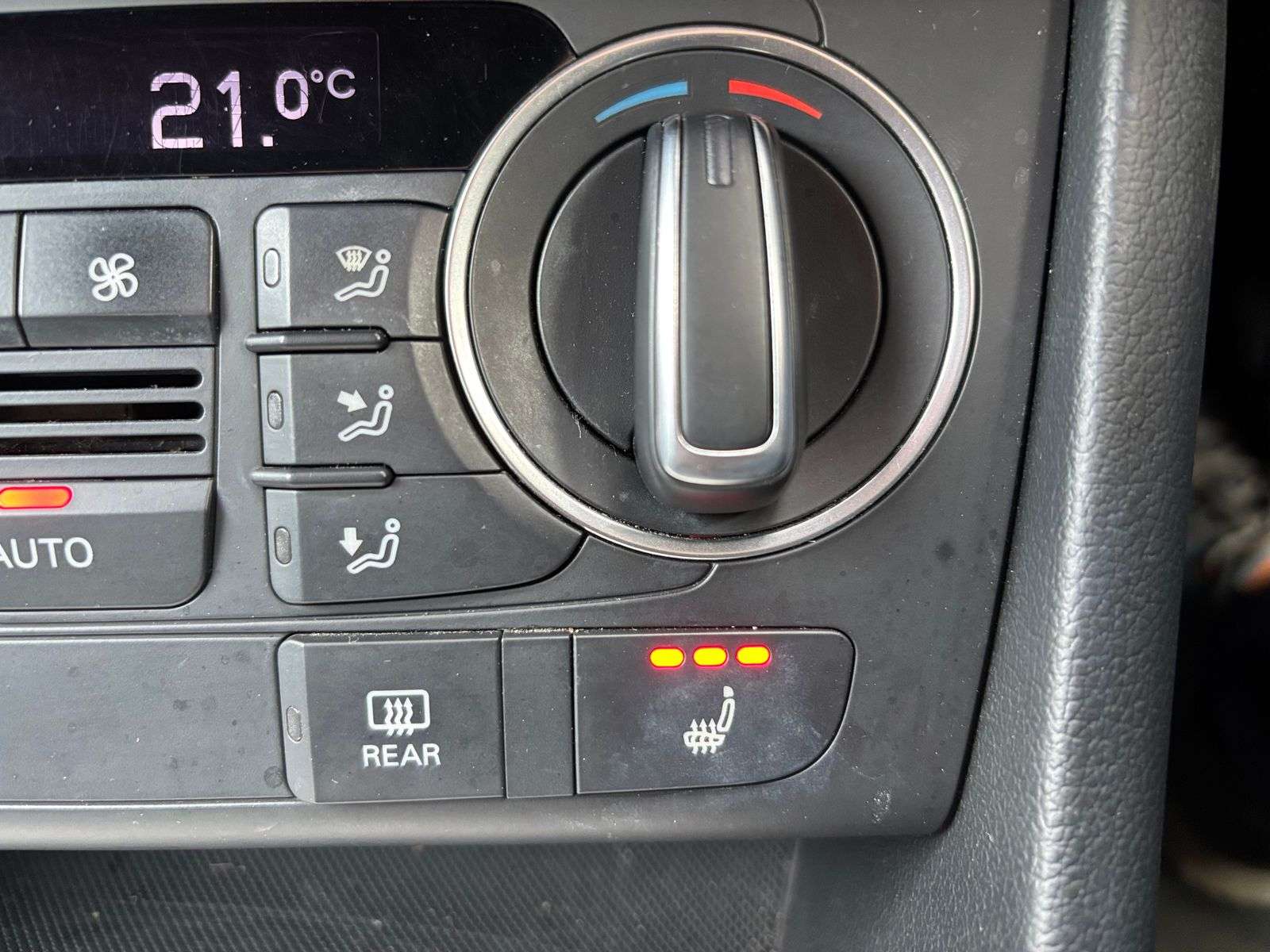 2016 AUDI Q3 2016 AUDI Q3