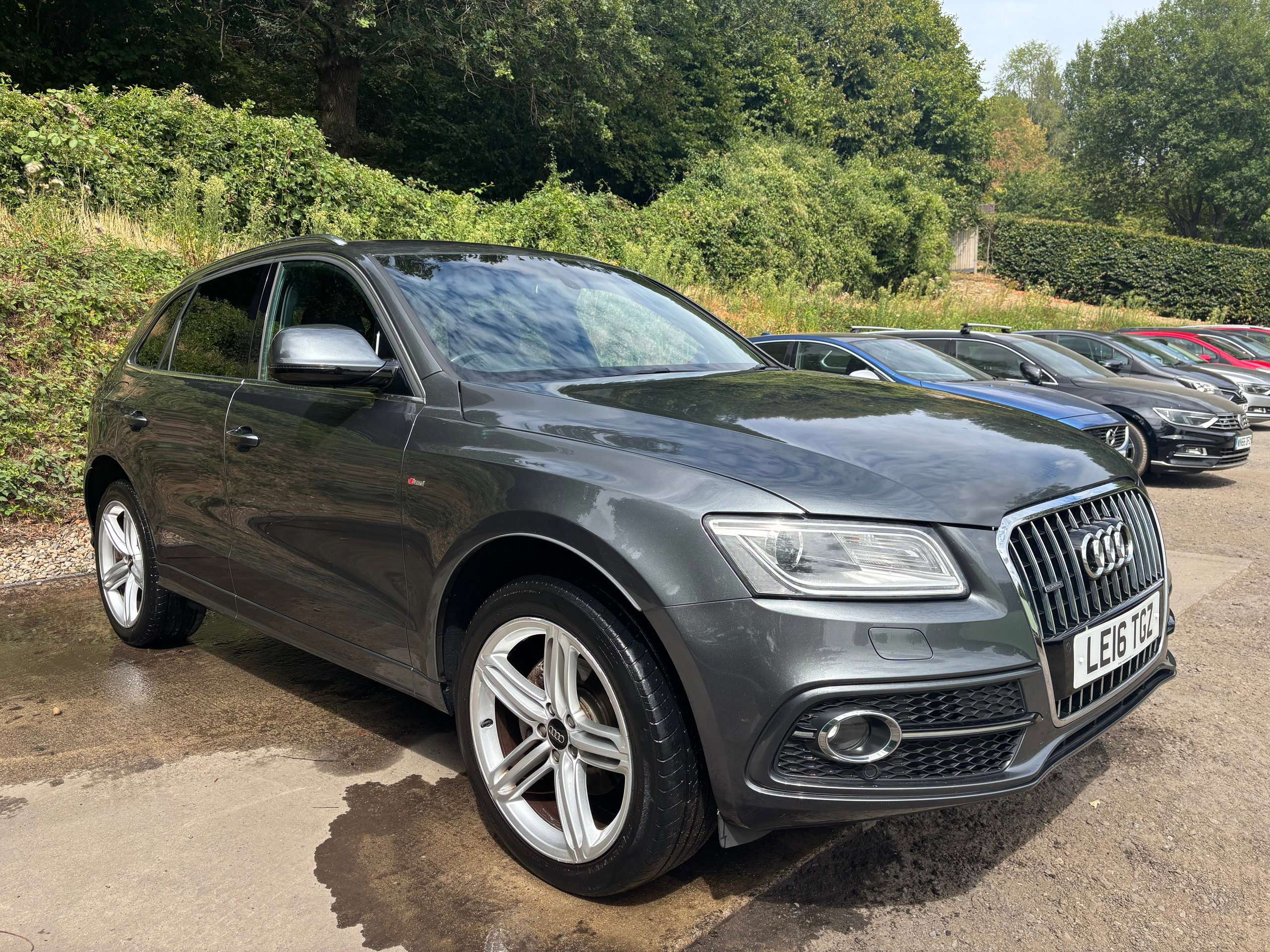 A 2016 AUDI Q5 2.0 TDI S line Plus SUV 5dr Diesel S Tronic quattro Euro 6 (s/s) (190 ps) A 2016 AUDI Q5 2.0 TDI S line Plus SUV 5dr Diesel S Tronic quattro Euro 6 (s/s) (190 ps)