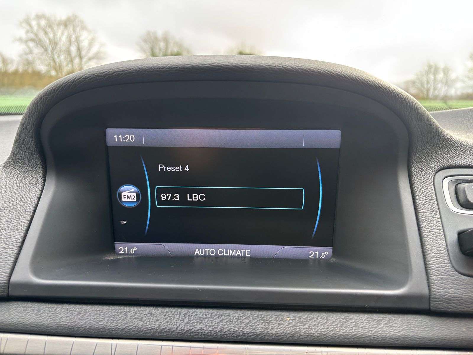 2011 VOLVO XC70 2011 VOLVO XC70