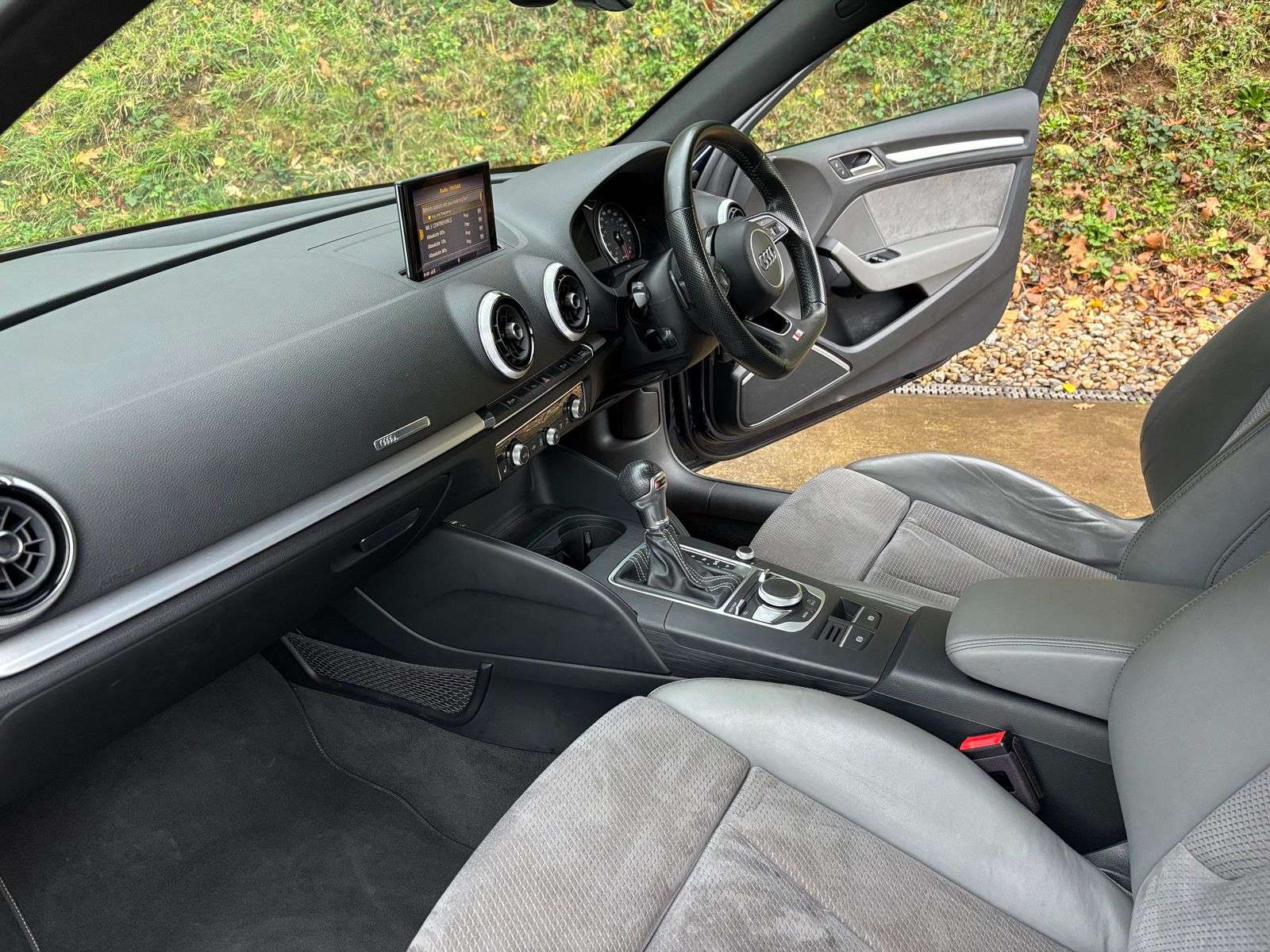 2017 AUDI A3 2017 AUDI A3