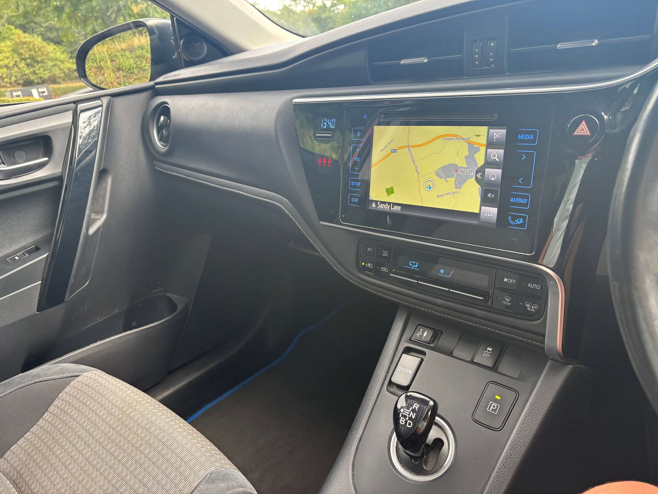 2017 TOYOTA AURIS 2017 TOYOTA AURIS