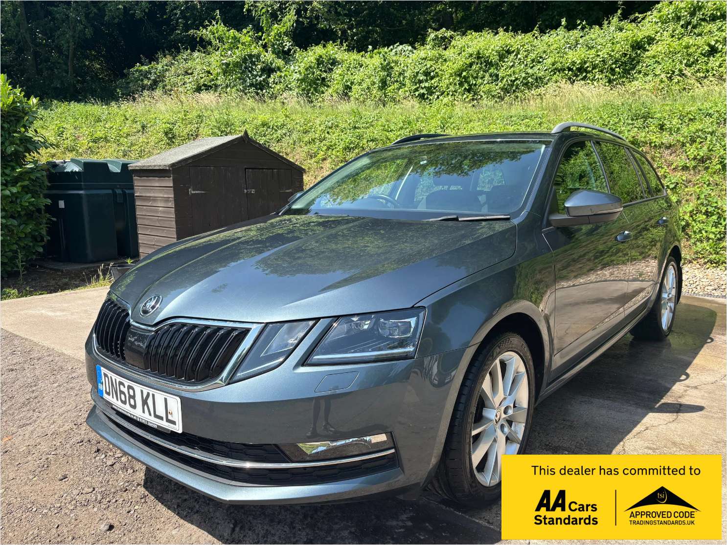 A 2018 SKODA OCTAVIA 2.0 TSI SE L Estate 5dr Petrol DSG Euro 6 (s/s) (190 ps) A 2018 SKODA OCTAVIA 2.0 TSI SE L Estate 5dr Petrol DSG Euro 6 (s/s) (190 ps)