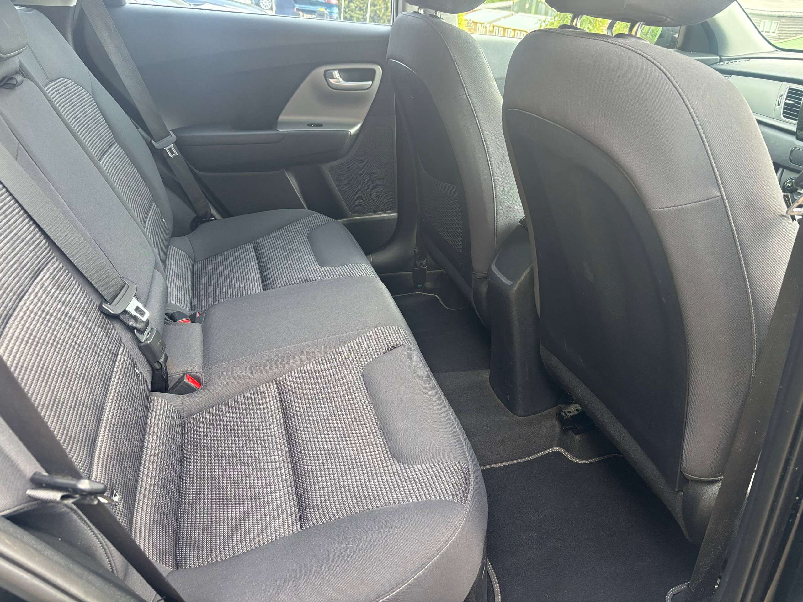 2016 KIA NIRO 2016 KIA NIRO