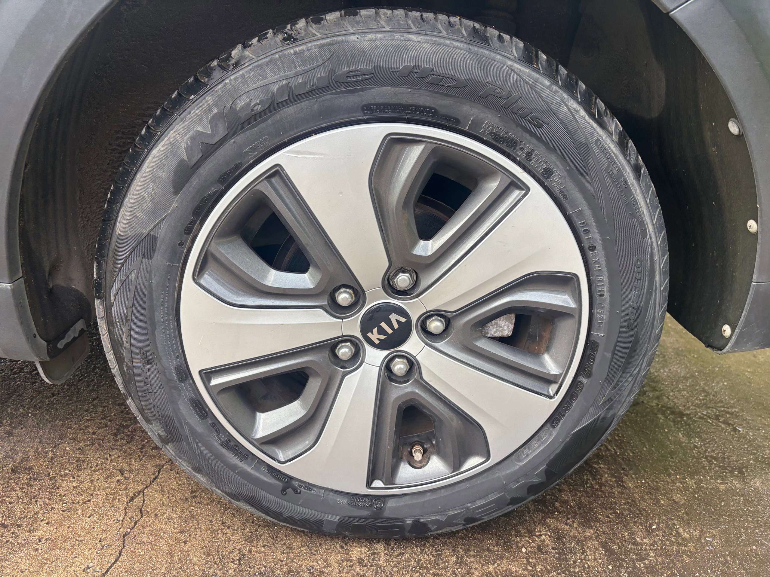2016 KIA NIRO 2016 KIA NIRO