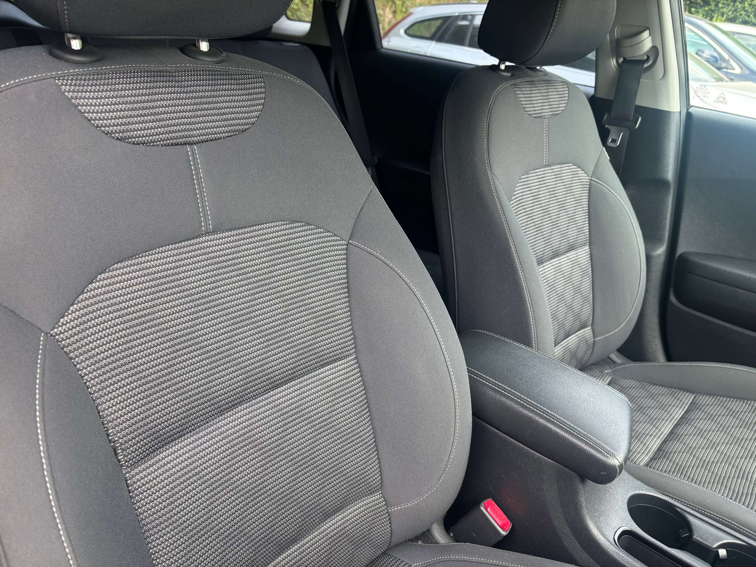 2016 KIA NIRO 2016 KIA NIRO