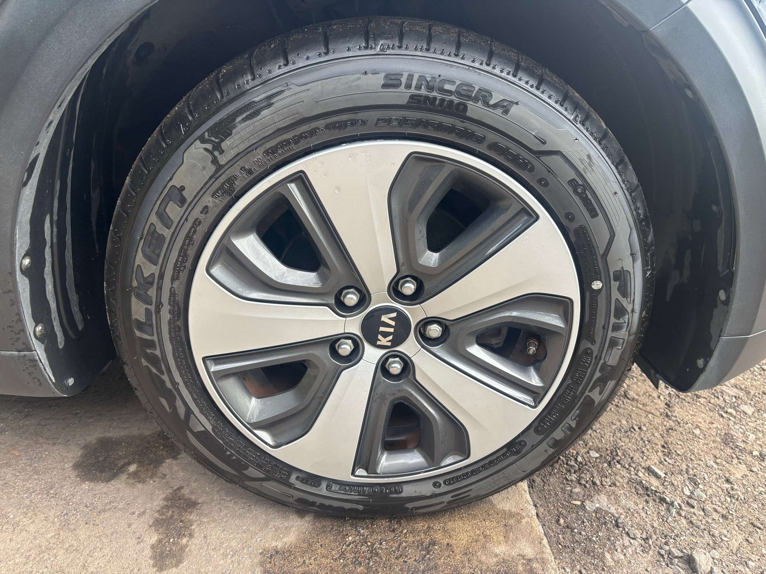 2016 KIA NIRO 2016 KIA NIRO