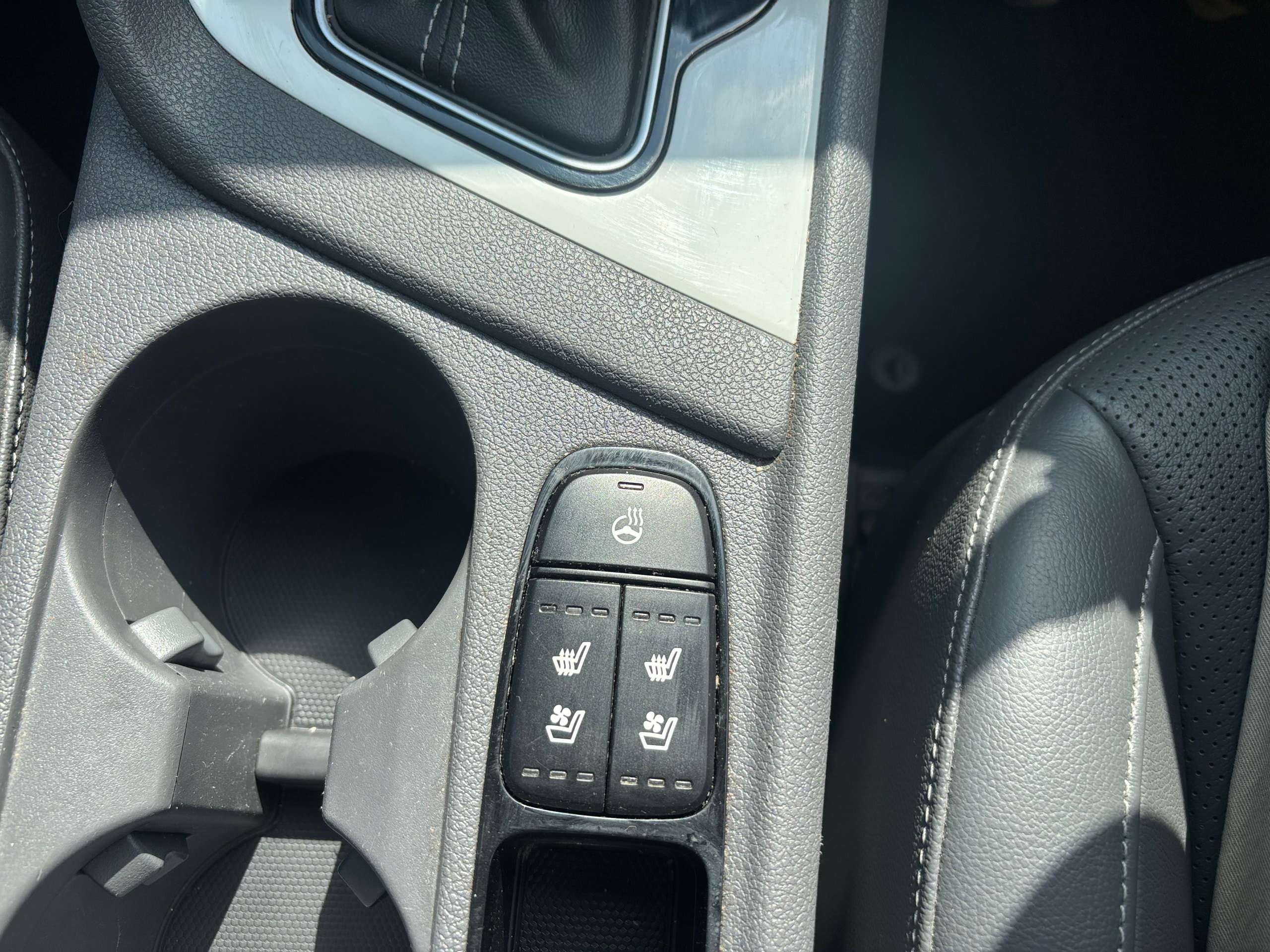 2017 KIA NIRO 2017 KIA NIRO