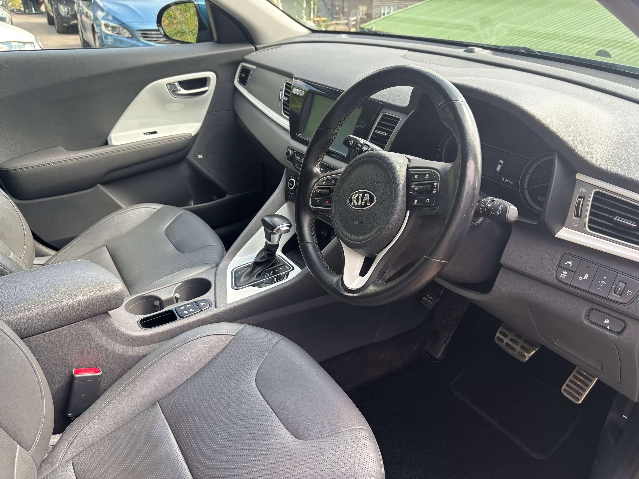 2017 KIA NIRO 2017 KIA NIRO