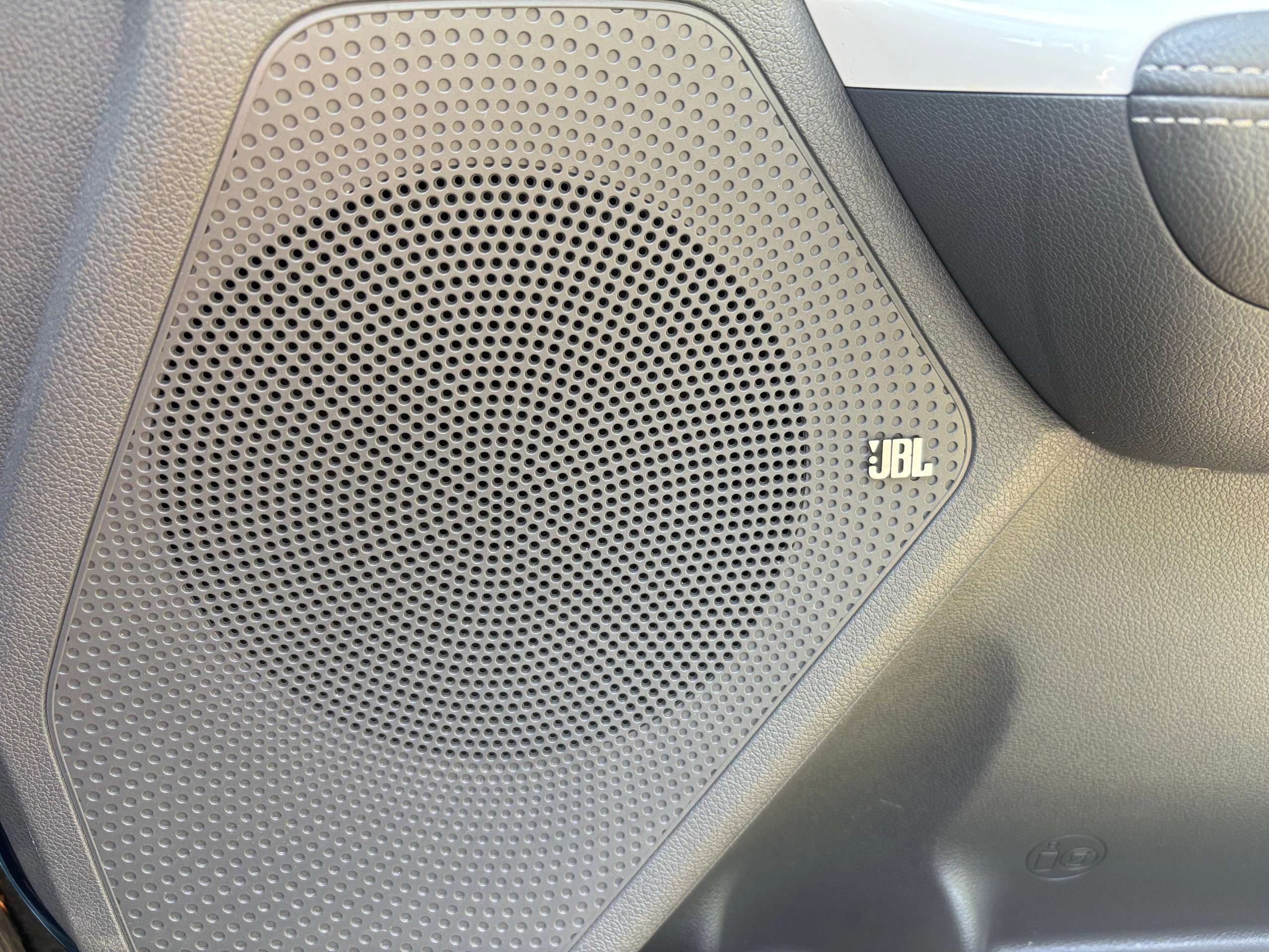 2017 KIA NIRO 2017 KIA NIRO