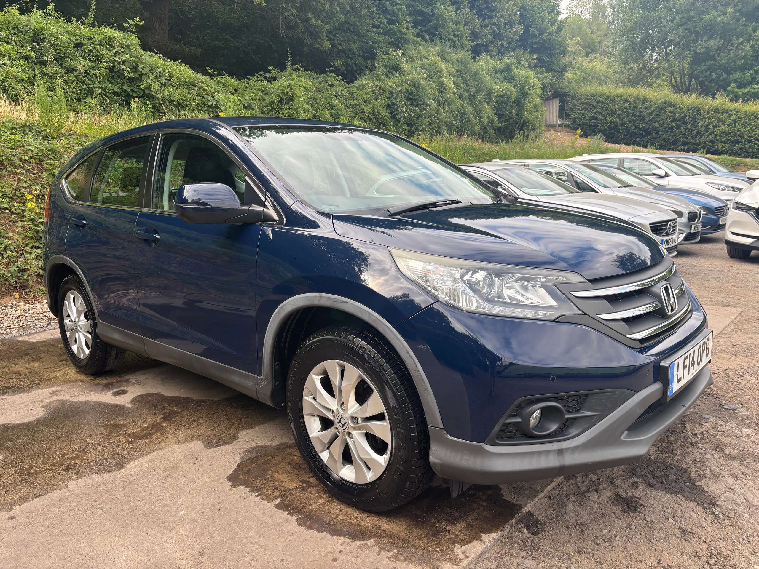 A 2014 HONDA CR-V 2.0 i-VTEC SE SUV 5dr Petrol Auto 4WD Euro 5 (155 ps) A 2014 HONDA CR-V 2.0 i-VTEC SE SUV 5dr Petrol Auto 4WD Euro 5 (155 ps)