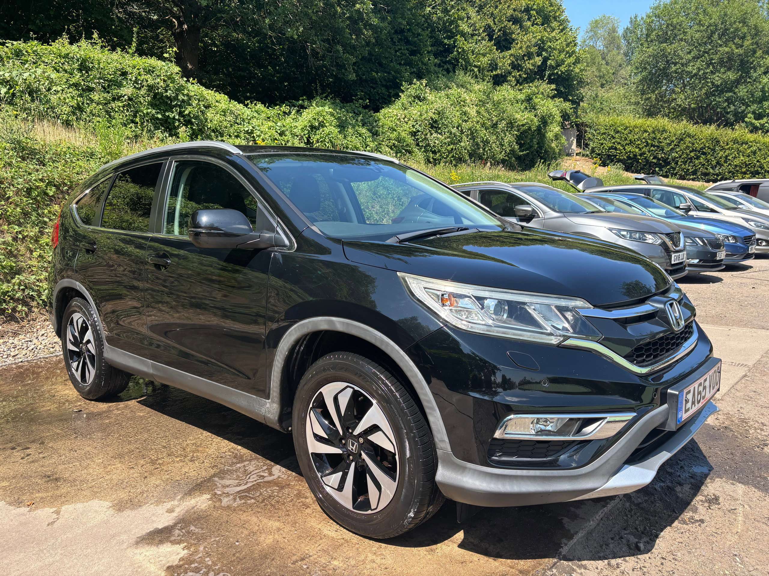 A 2015 HONDA CR-V 1.6 i-DTEC EX SUV 5dr Diesel Auto 4WD Euro 6 (160 ps) A 2015 HONDA CR-V 1.6 i-DTEC EX SUV 5dr Diesel Auto 4WD Euro 6 (160 ps)