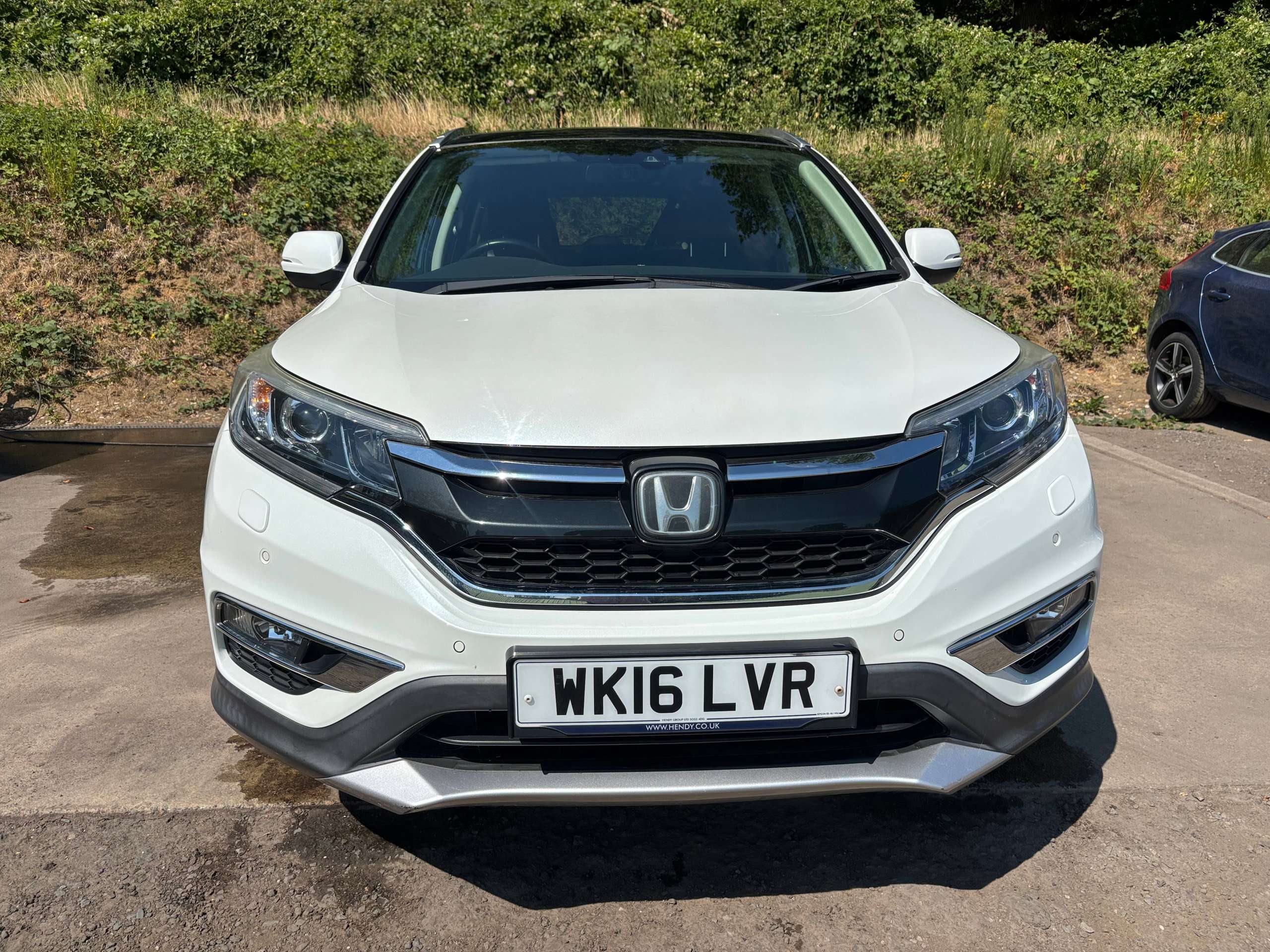 A 2016 HONDA CR-V 1.6 i-DTEC EX SUV 5dr Diesel Auto 4WD Euro 6 (160 ps) A 2016 HONDA CR-V 1.6 i-DTEC EX SUV 5dr Diesel Auto 4WD Euro 6 (160 ps)