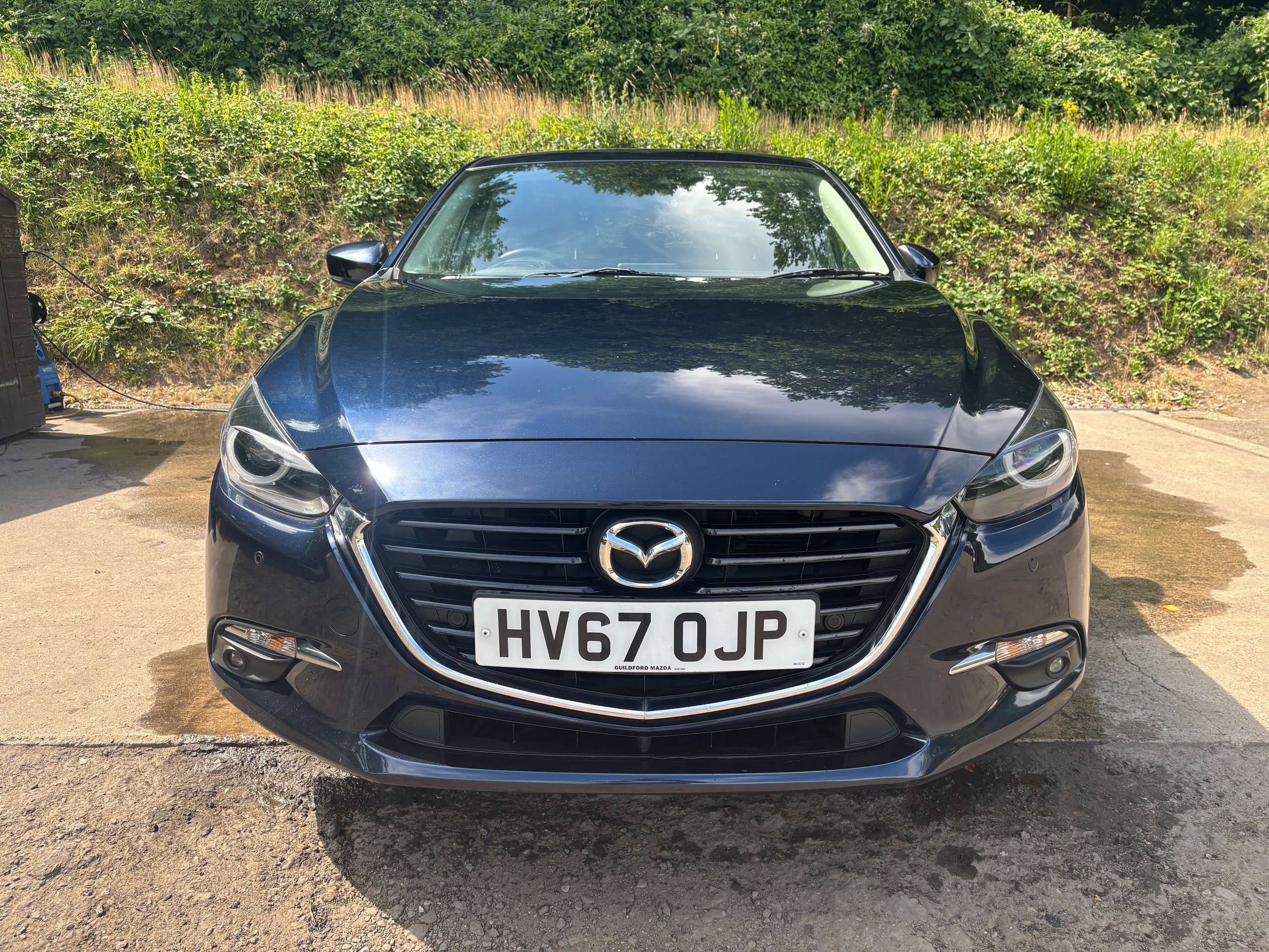 A 2017 MAZDA MAZDA3 2.0 SKYACTIV-G Sport Nav Hatchback 5dr Petrol Auto Euro 6 (s/s) (121 ps) A 2017 MAZDA MAZDA3 2.0 SKYACTIV-G Sport Nav Hatchback 5dr Petrol Auto Euro 6 (s/s) (121 ps)