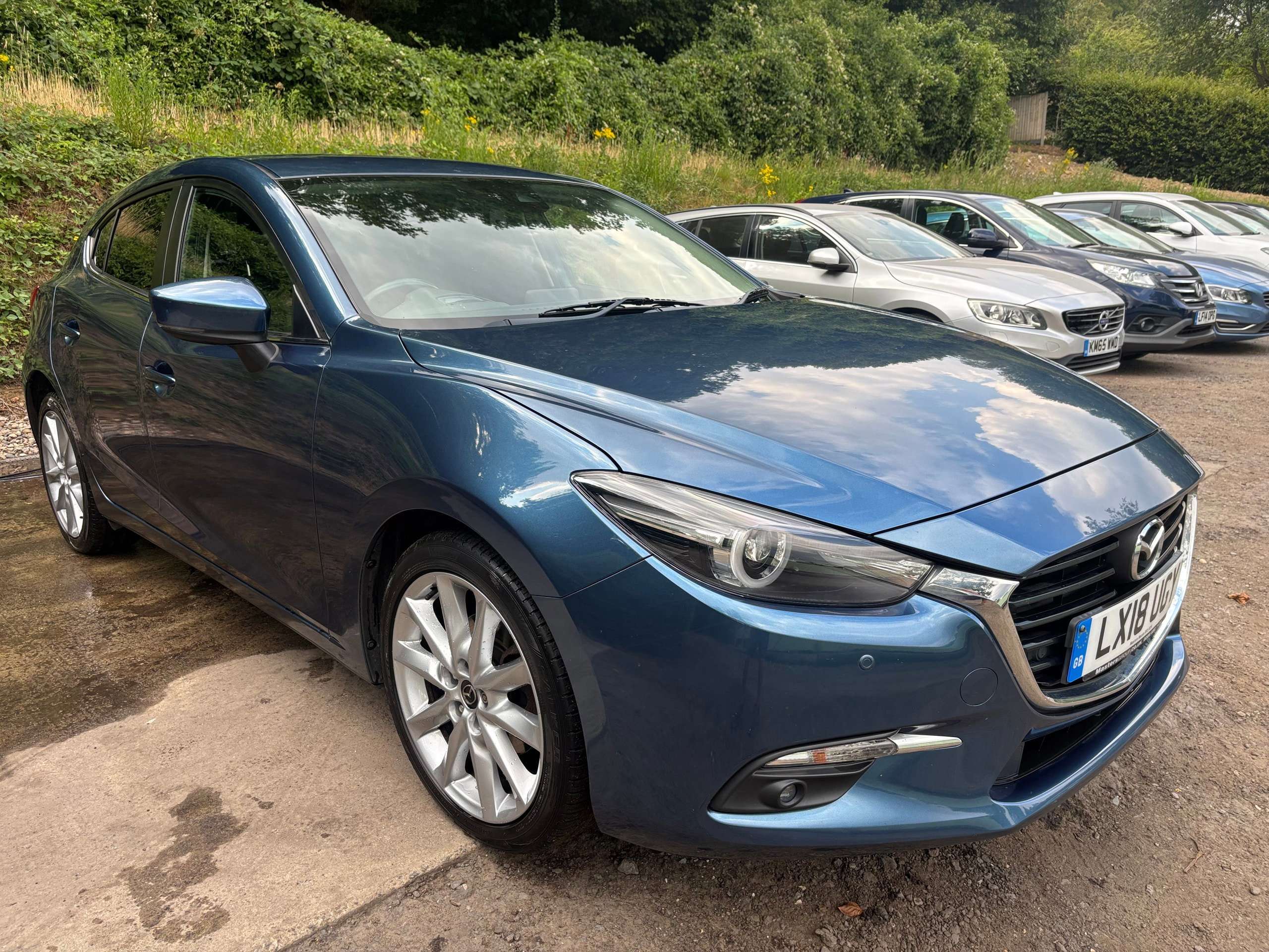 A 2018 MAZDA MAZDA3 2.0 SKYACTIV-G Sport Nav Hatchback 5dr Petrol Auto Euro 6 (s/s) (121 ps) A 2018 MAZDA MAZDA3 2.0 SKYACTIV-G Sport Nav Hatchback 5dr Petrol Auto Euro 6 (s/s) (121 ps)