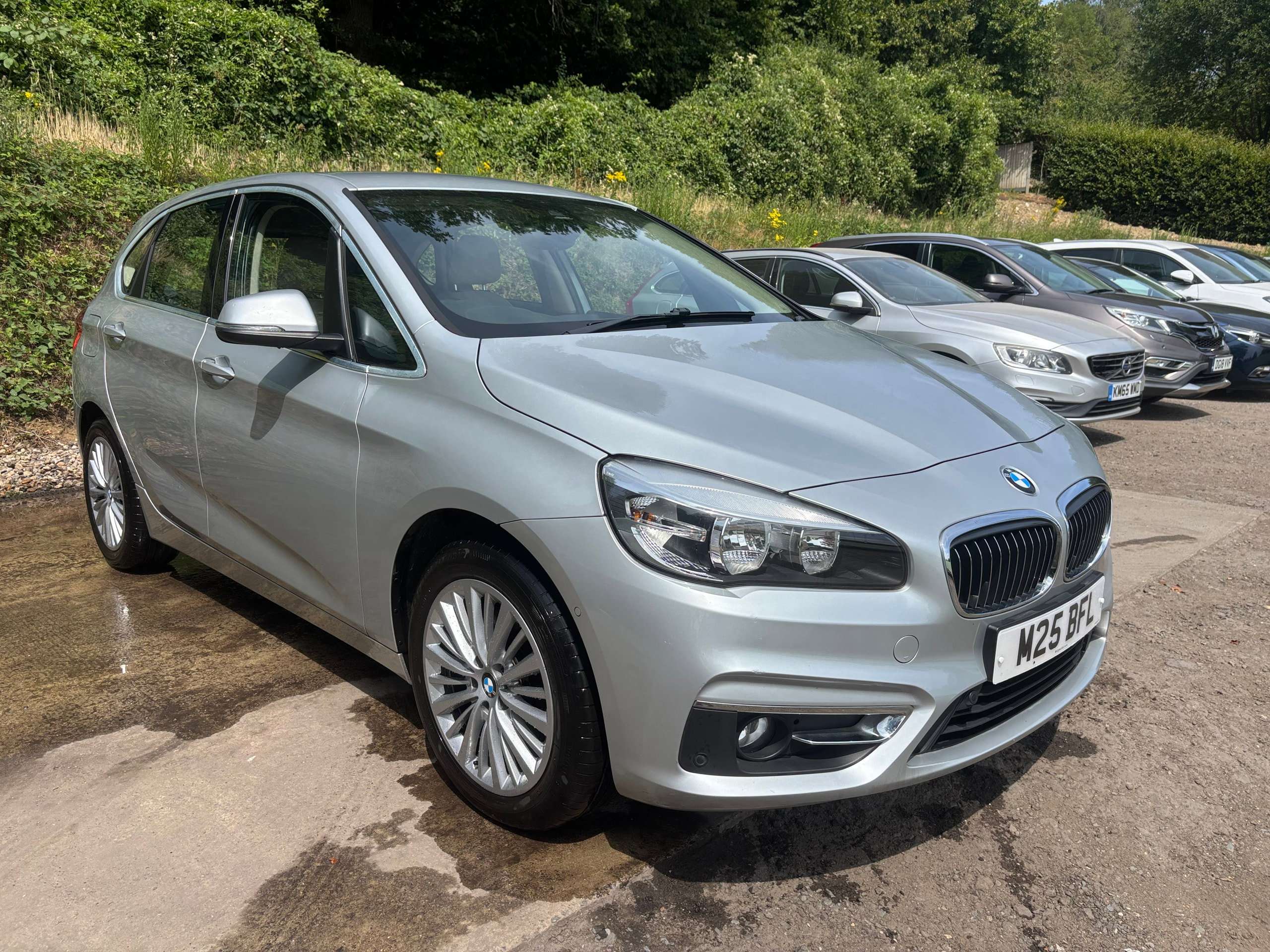 A 2015 BMW 2 SERIES ACTIVE TOURER 1.5 218i Luxury MPV 5dr Petrol Auto Euro 6 (s/s) (136 ps) A 2015 BMW 2 SERIES ACTIVE TOURER 1.5 218i Luxury MPV 5dr Petrol Auto Euro 6 (s/s) (136 ps)