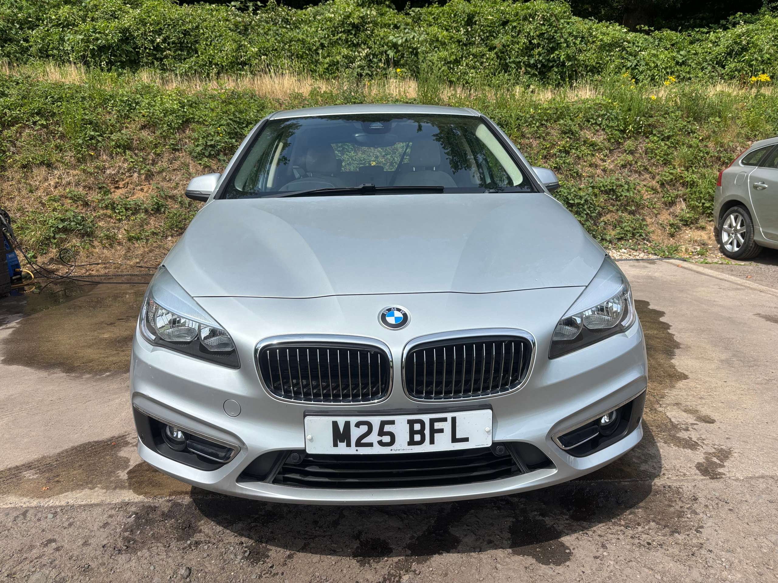 A 2015 BMW 2 SERIES ACTIVE TOURER 1.5 218i Luxury MPV 5dr Petrol Auto Euro 6 (s/s) (136 ps) A 2015 BMW 2 SERIES ACTIVE TOURER 1.5 218i Luxury MPV 5dr Petrol Auto Euro 6 (s/s) (136 ps)