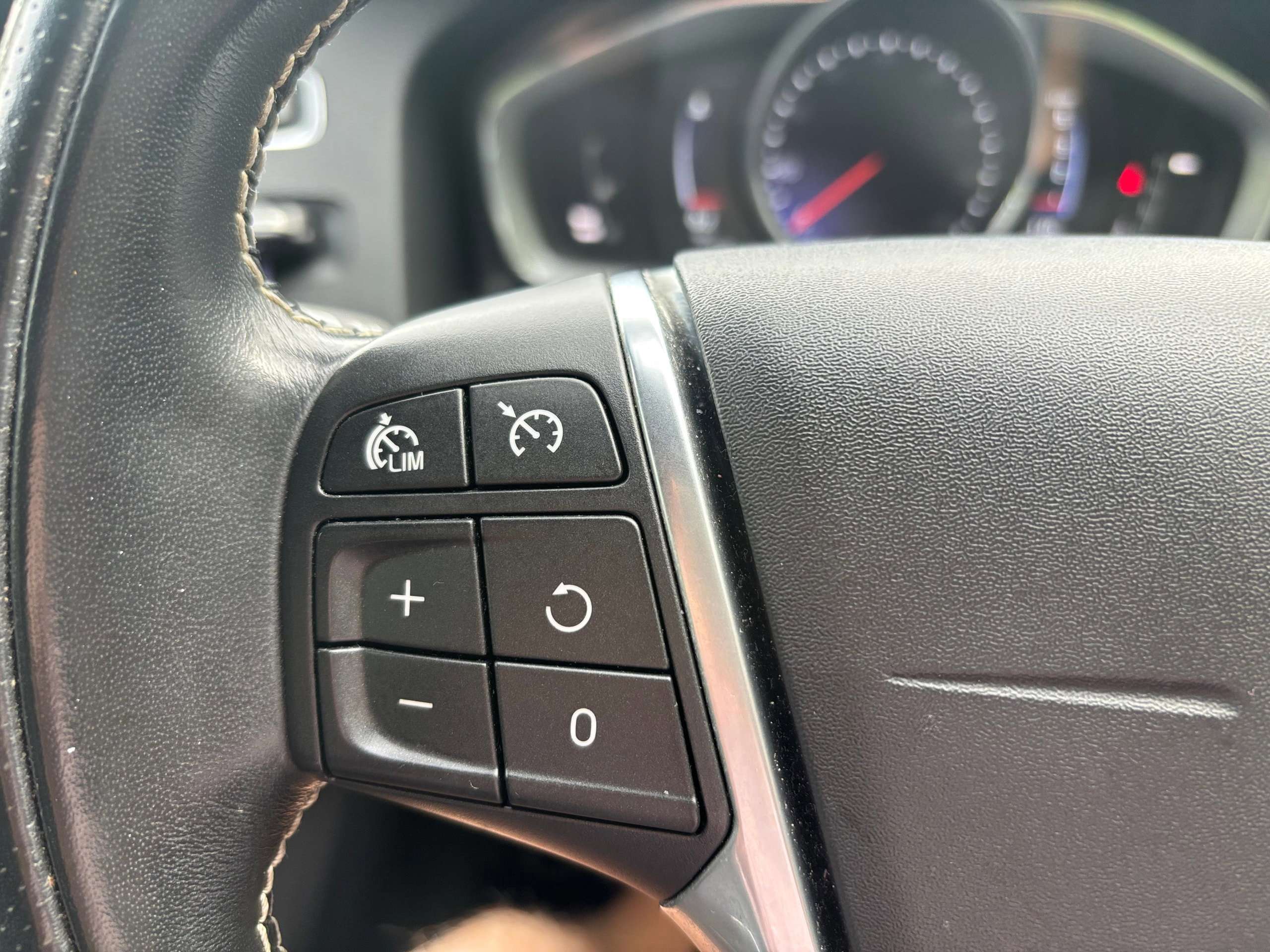 2018 VOLVO S60 2018 VOLVO S60