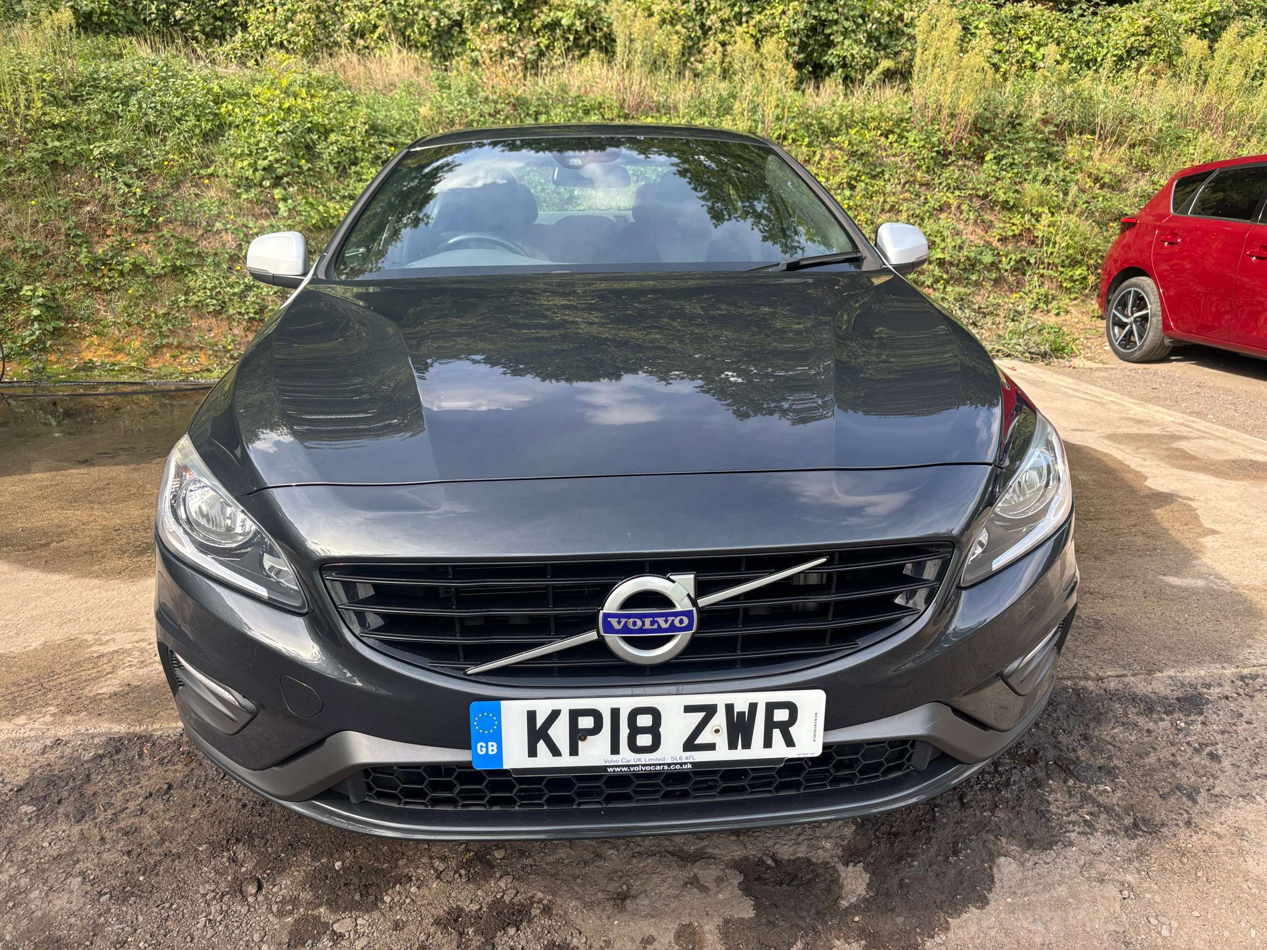 A 2018 VOLVO S60 2.0 D3 R-Design Nav Saloon 4dr Diesel Auto Euro 6 (s/s) (150 ps) A 2018 VOLVO S60 2.0 D3 R-Design Nav Saloon 4dr Diesel Auto Euro 6 (s/s) (150 ps)