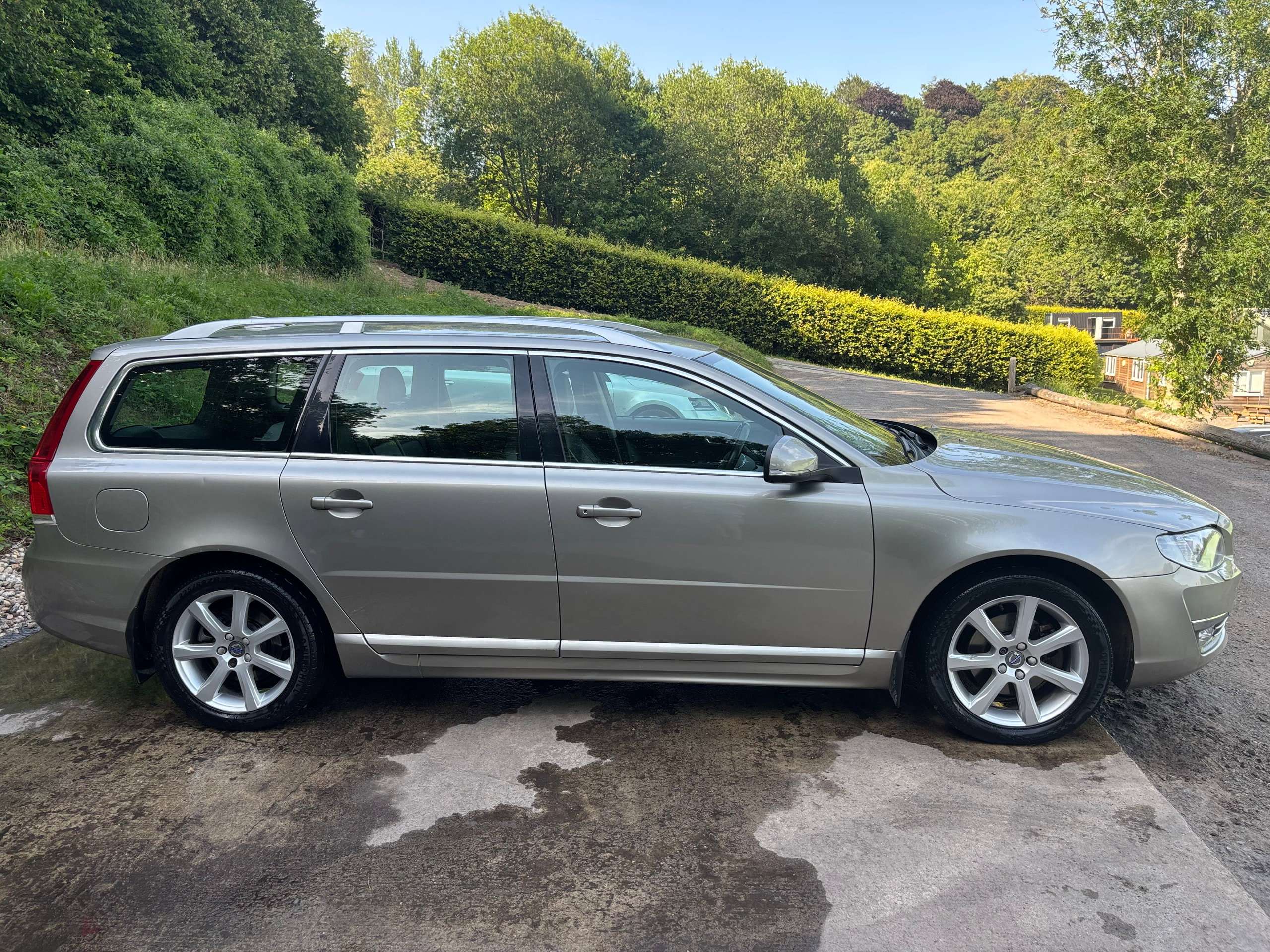 2015 VOLVO V70 2015 VOLVO V70