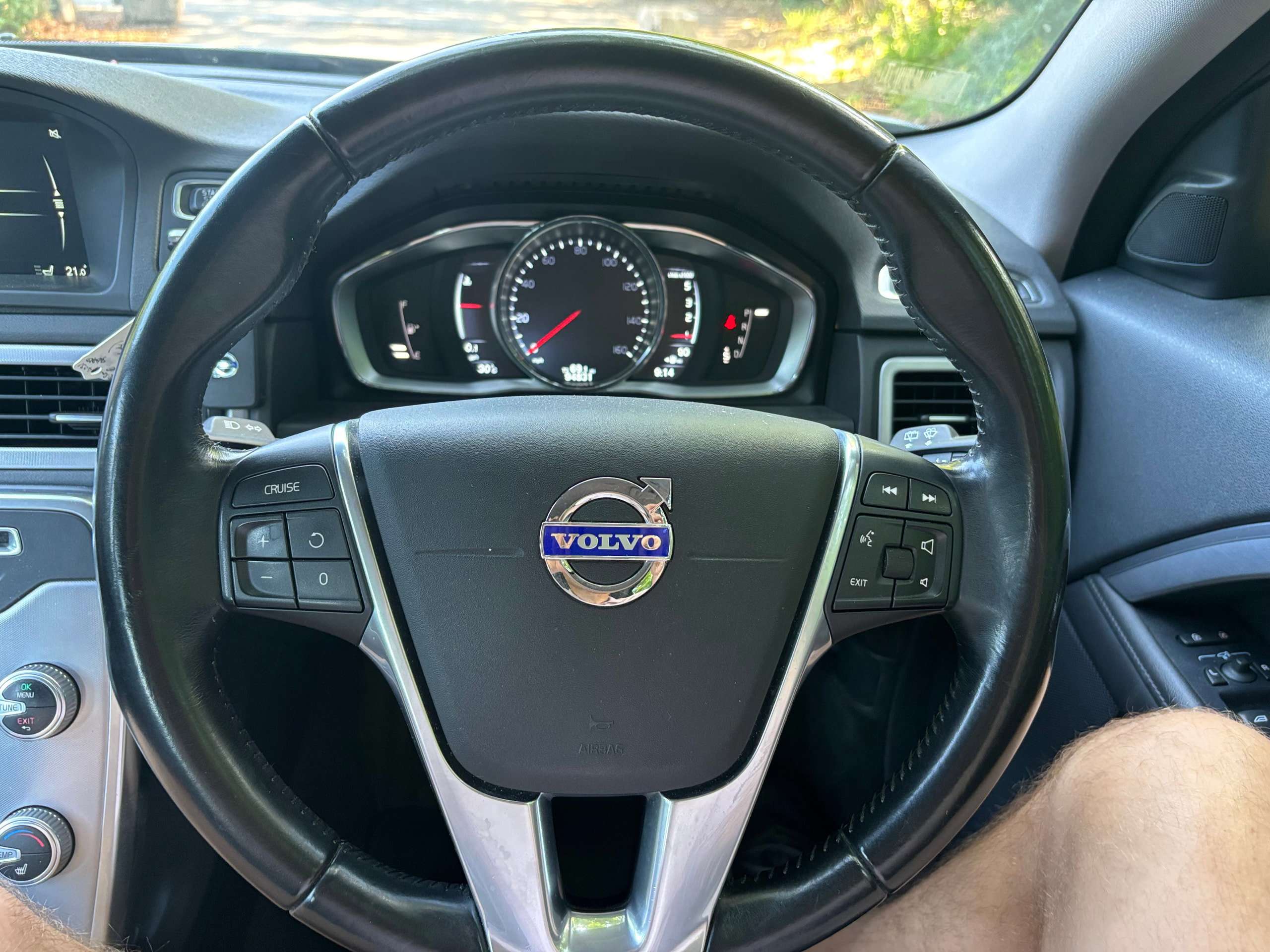2015 VOLVO V70 2015 VOLVO V70