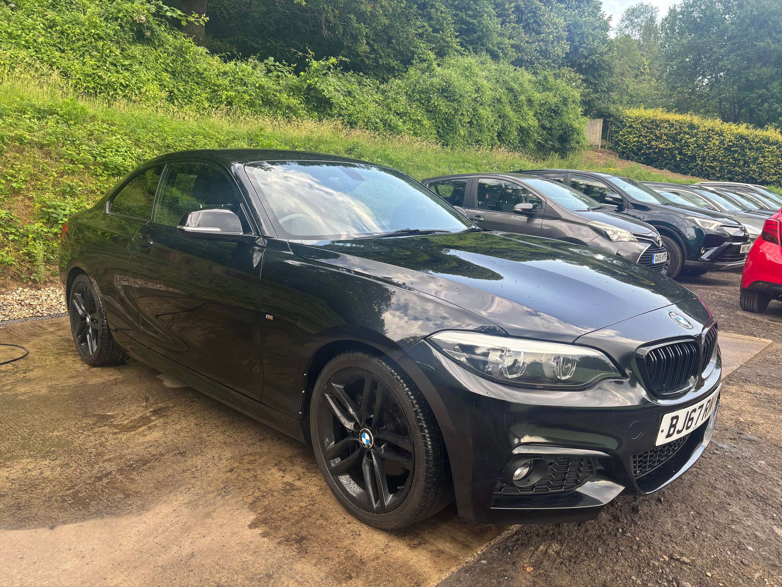 A 2018 BMW 2 SERIES 2.0 220d M Sport Coupe 2dr Diesel Auto Euro 6 (s/s) (190 ps) A 2018 BMW 2 SERIES 2.0 220d M Sport Coupe 2dr Diesel Auto Euro 6 (s/s) (190 ps)