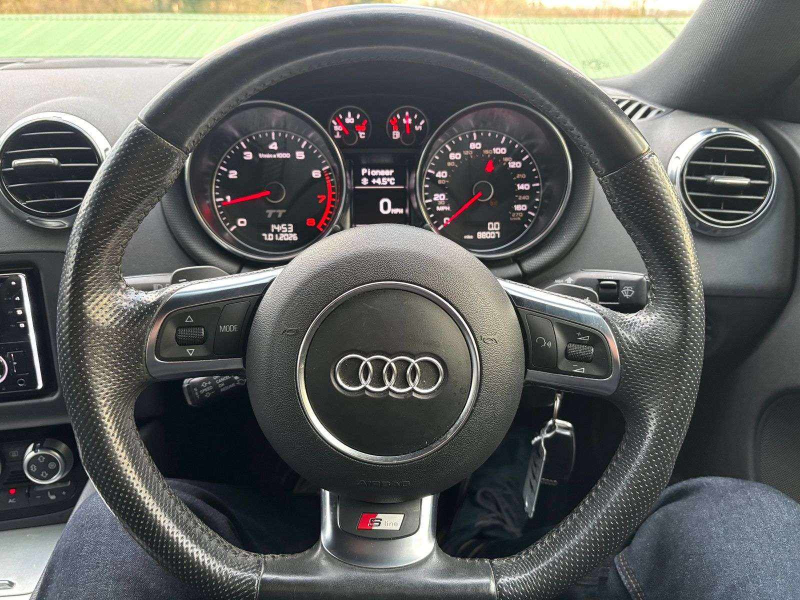2011 AUDI TT 2011 AUDI TT
