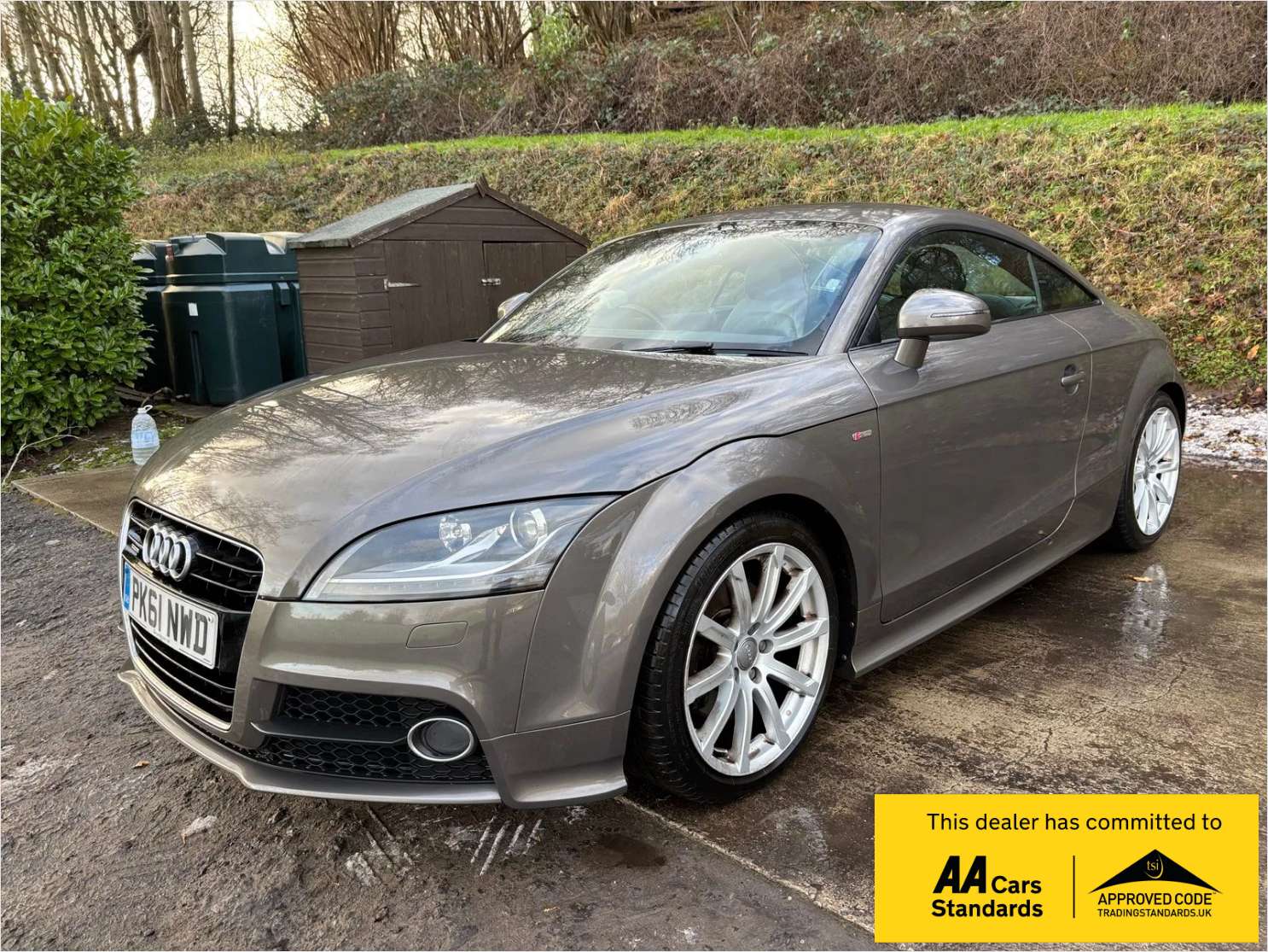 A 2011 AUDI TT 2.0 TFSI S line Coupe 3dr Petrol S Tronic quattro Euro 5 (s/s) (211 ps) A 2011 AUDI TT 2.0 TFSI S line Coupe 3dr Petrol S Tronic quattro Euro 5 (s/s) (211 ps)