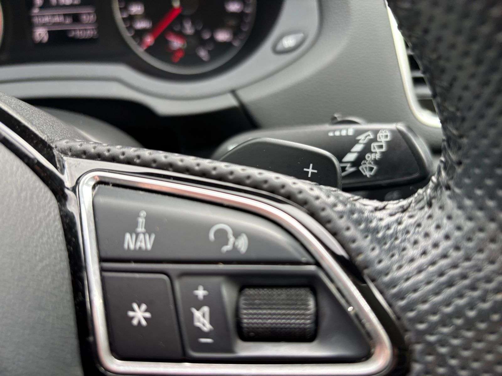 2016 AUDI Q3 2016 AUDI Q3