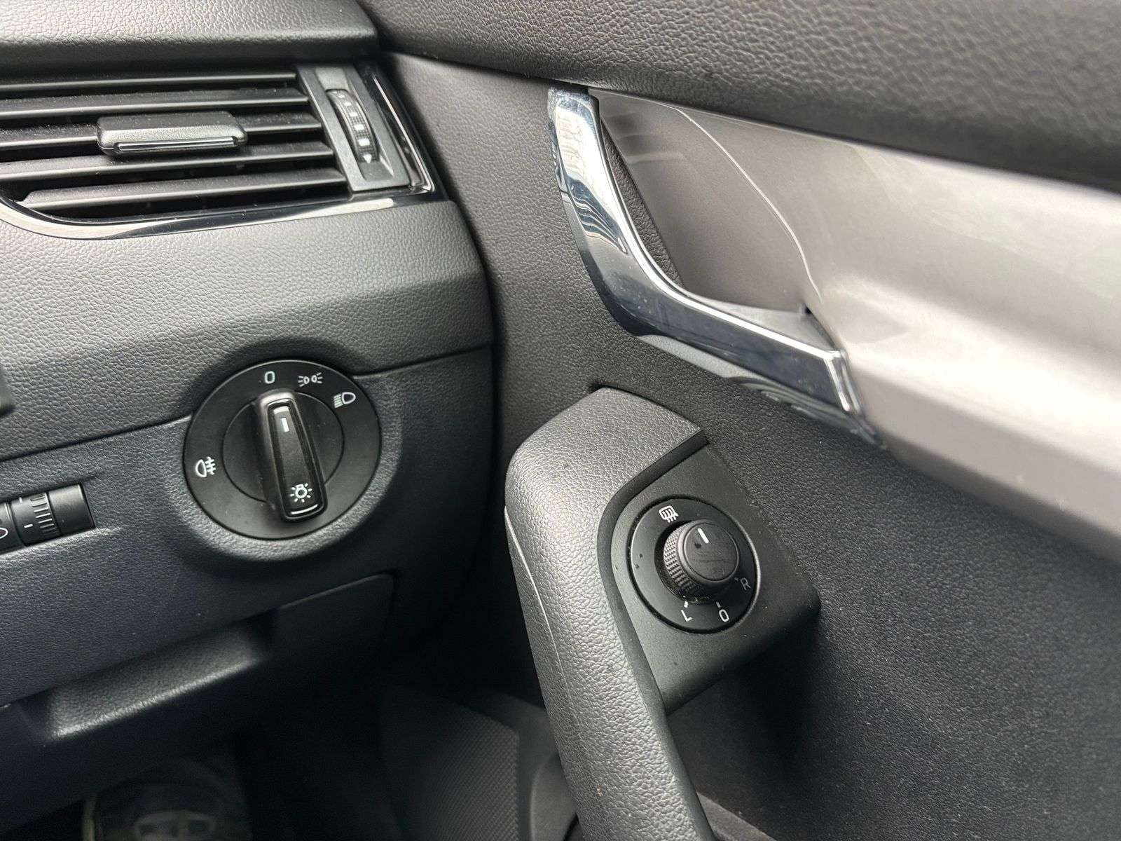 2015 SKODA OCTAVIA 2015 SKODA OCTAVIA