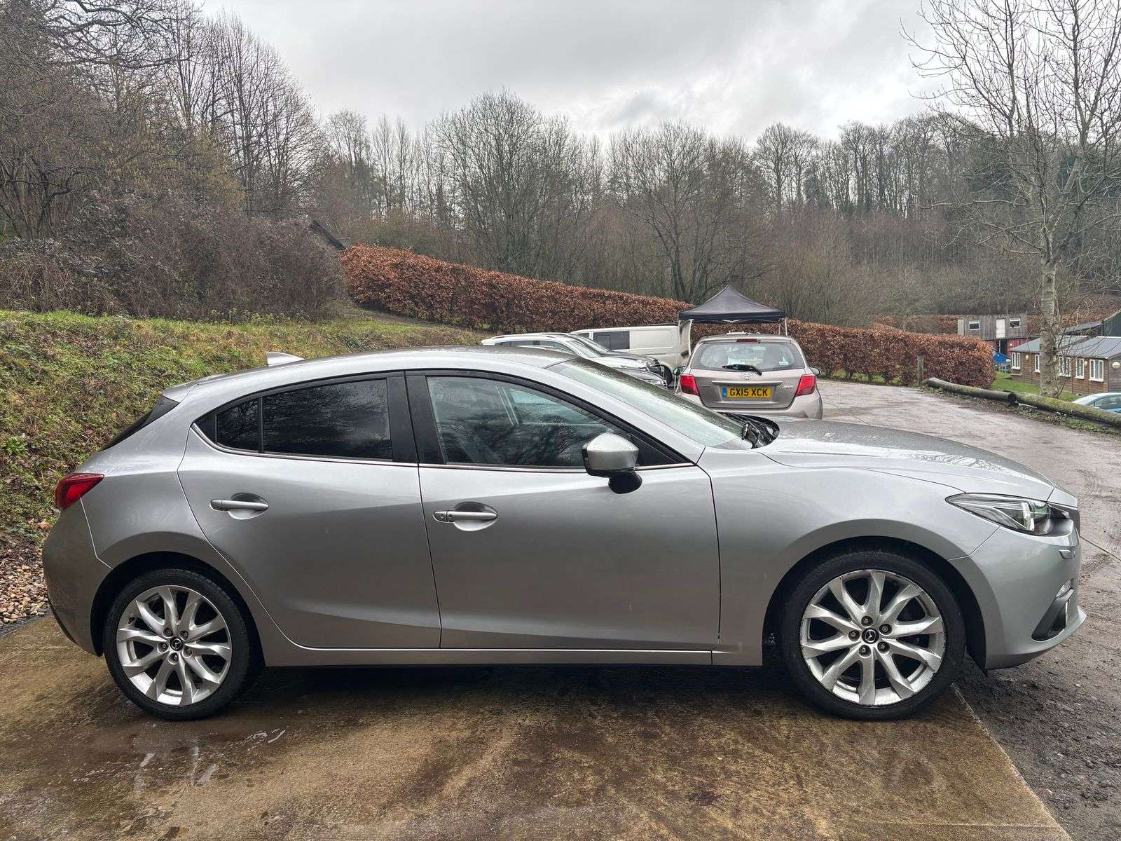 A 2016 MAZDA MAZDA3 2.0 SKYACTIV-G Sport Nav Hatchback 5dr Petrol Manual Euro 5 (s/s) (120 ps) A 2016 MAZDA MAZDA3 2.0 SKYACTIV-G Sport Nav Hatchback 5dr Petrol Manual Euro 5 (s/s) (120 ps)