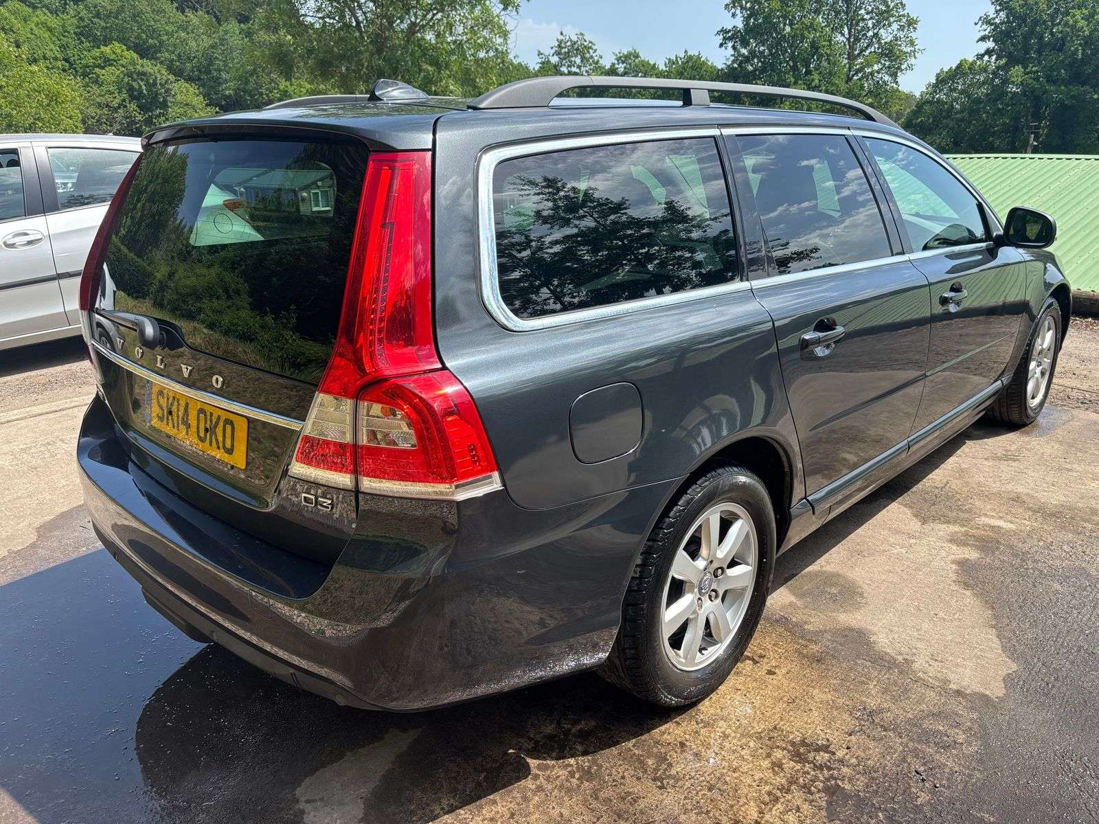 2014 VOLVO V70 2014 VOLVO V70