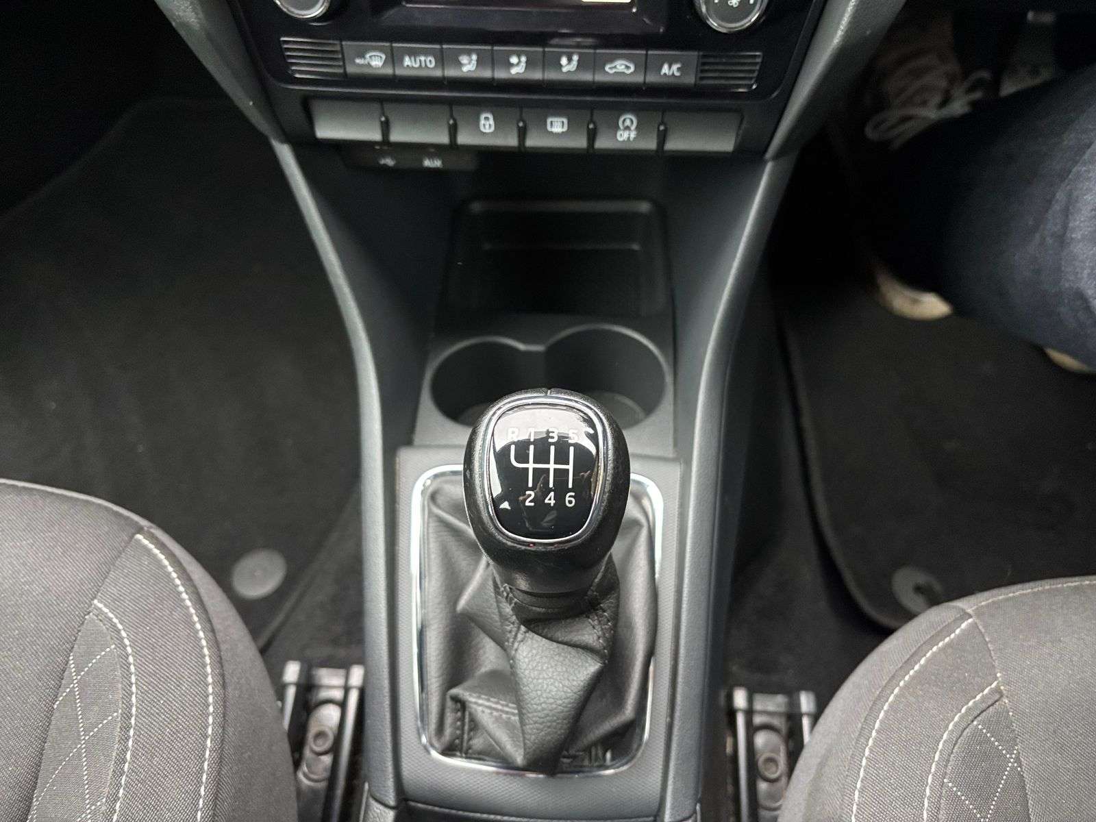 2016 SKODA RAPID 2016 SKODA RAPID