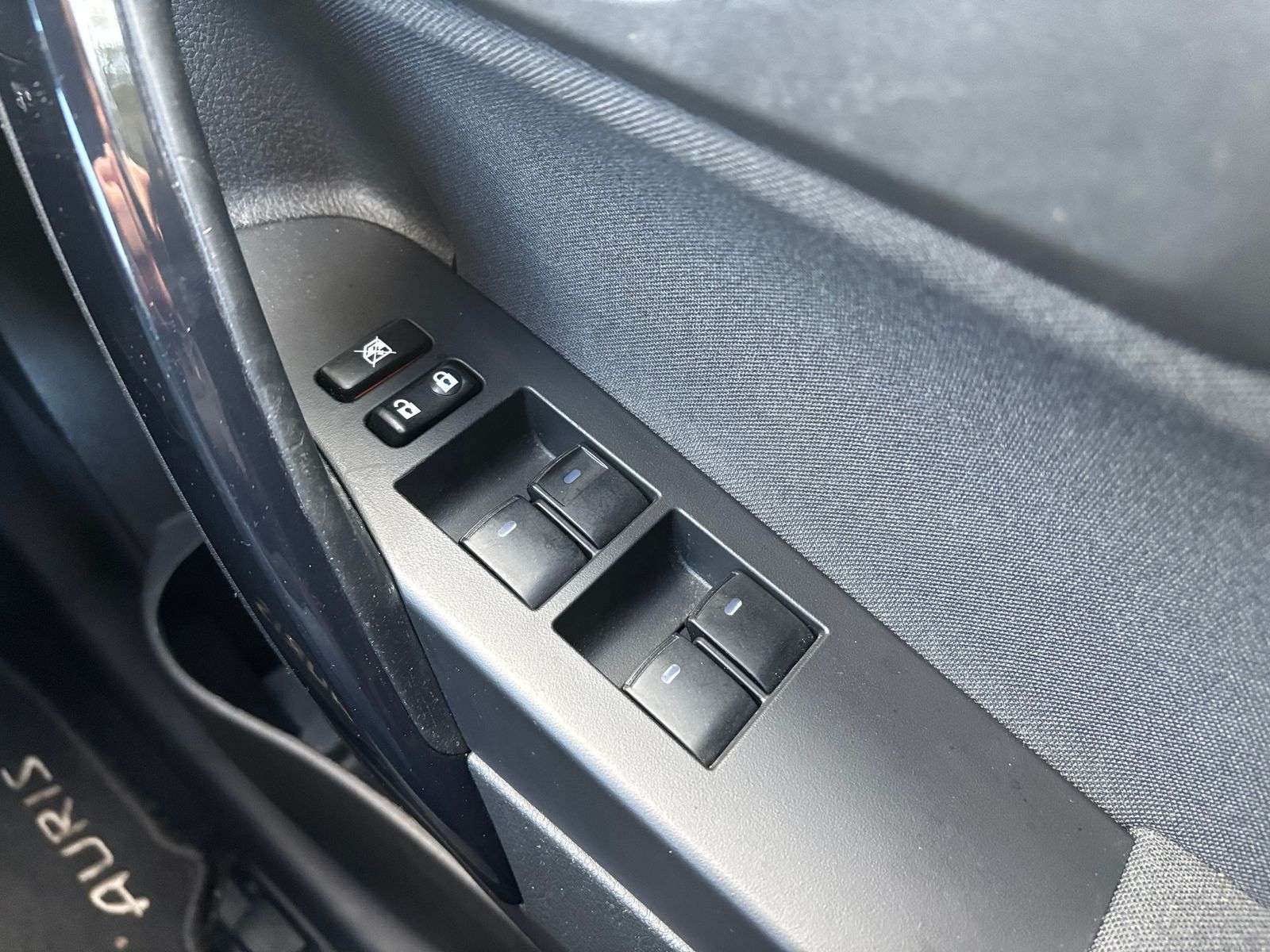 2016 TOYOTA AURIS 2016 TOYOTA AURIS