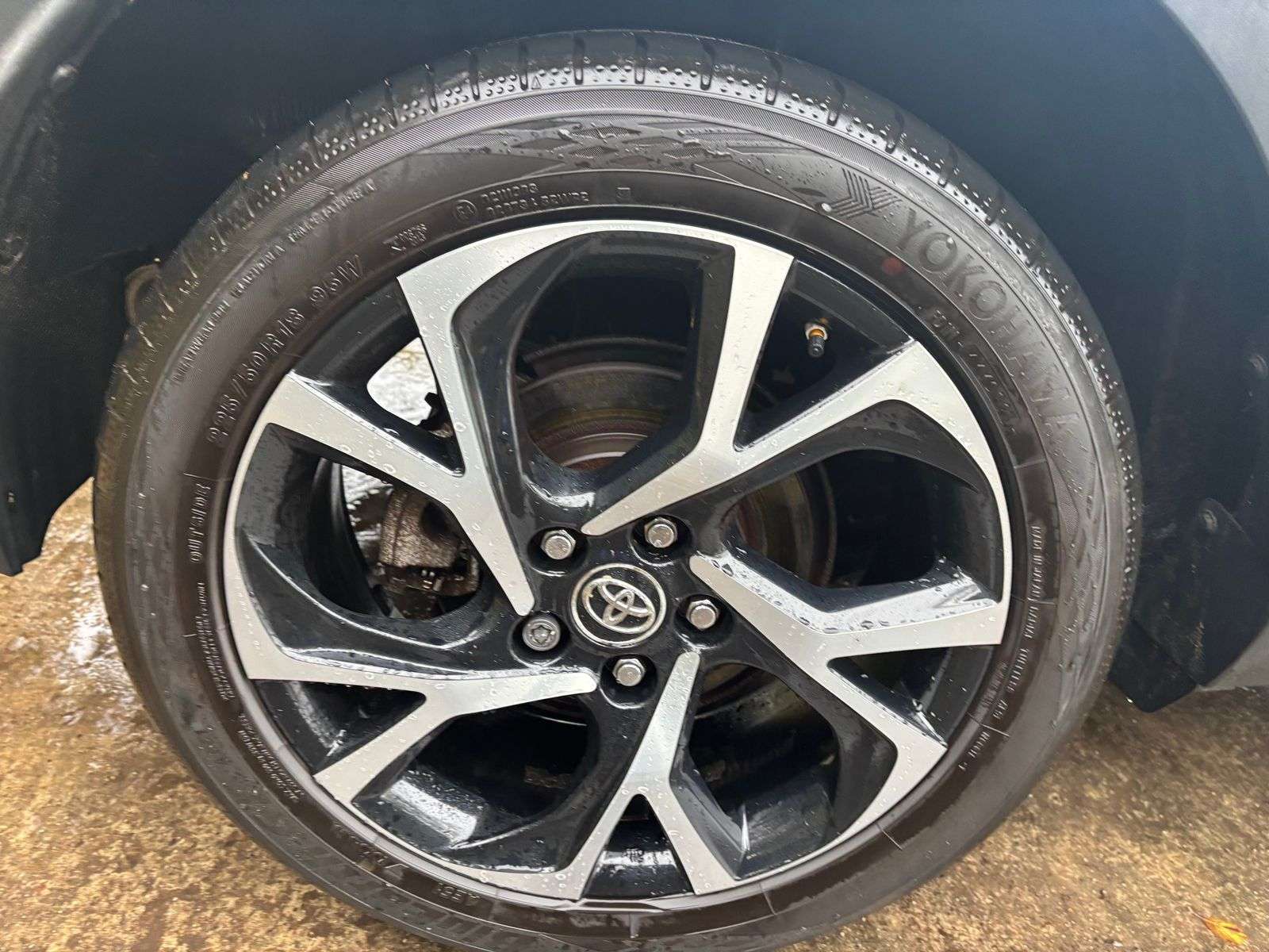 2017 TOYOTA C-HR 2017 TOYOTA C-HR