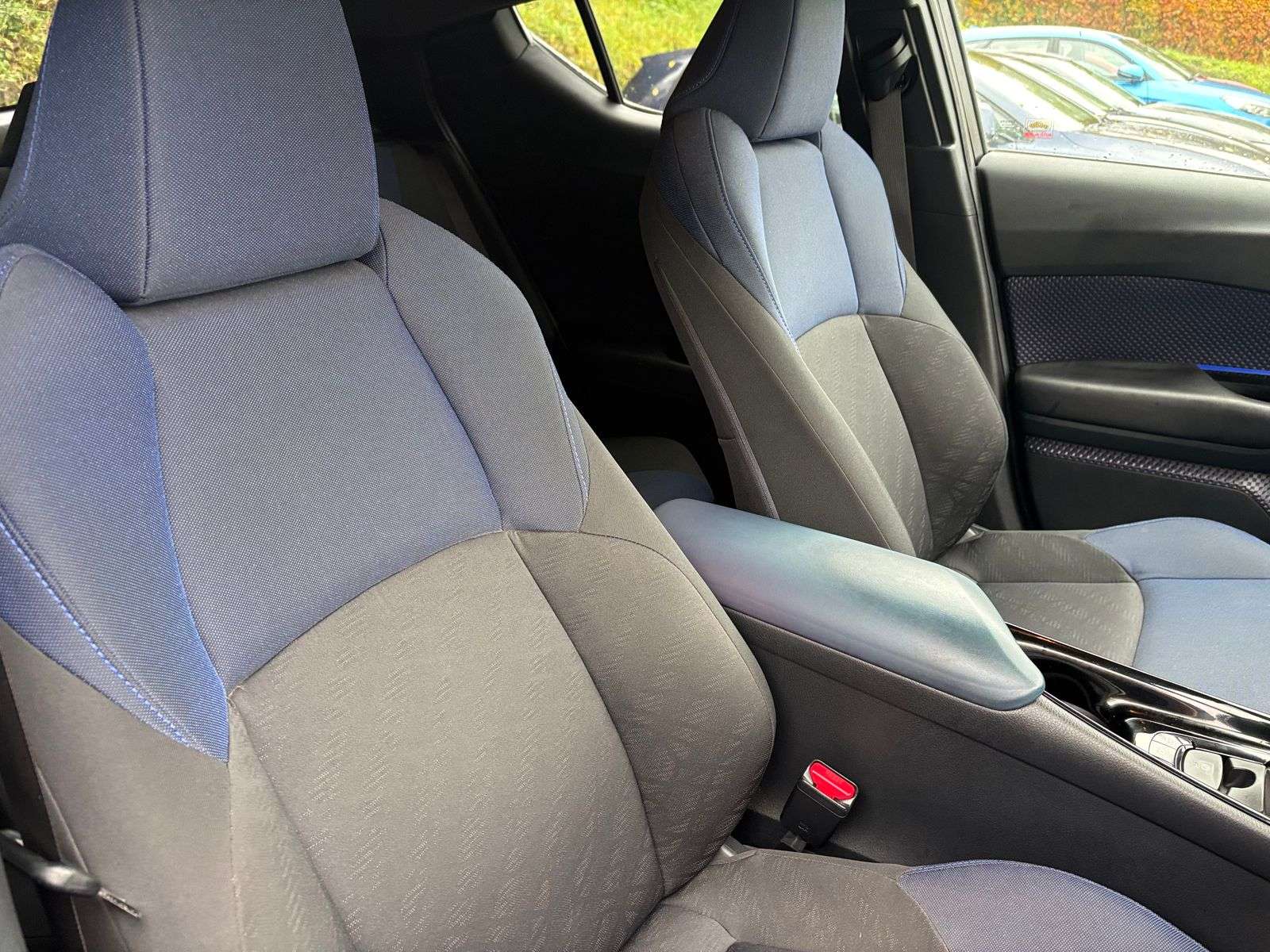 2017 TOYOTA C-HR 2017 TOYOTA C-HR